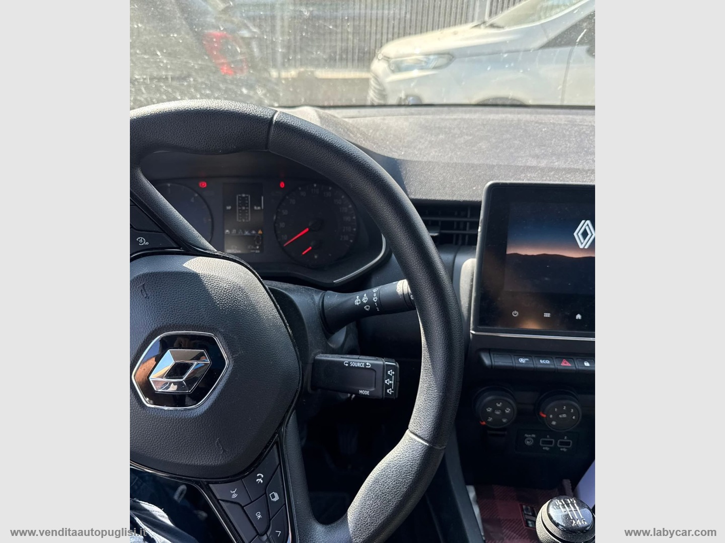 Clio Blue dCi 8V 85 CV 5p. Business - immagine 2