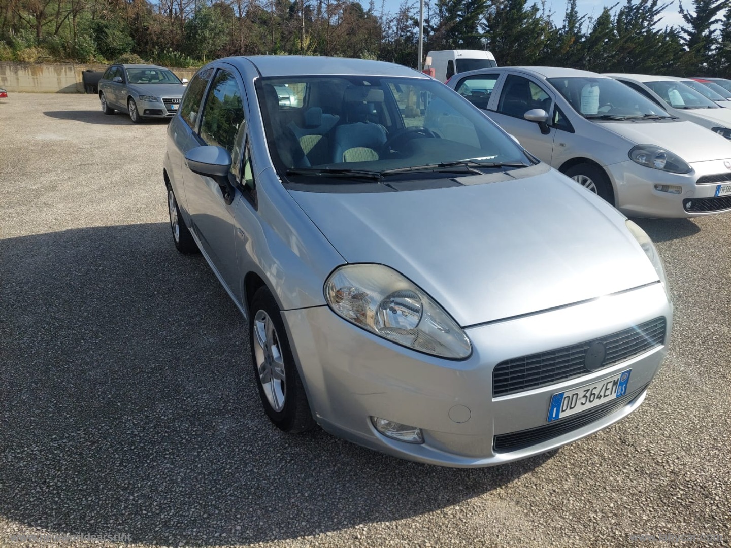 Grande Punto 1.9 MJT 120 CV 3p. Emotion - immagine 2