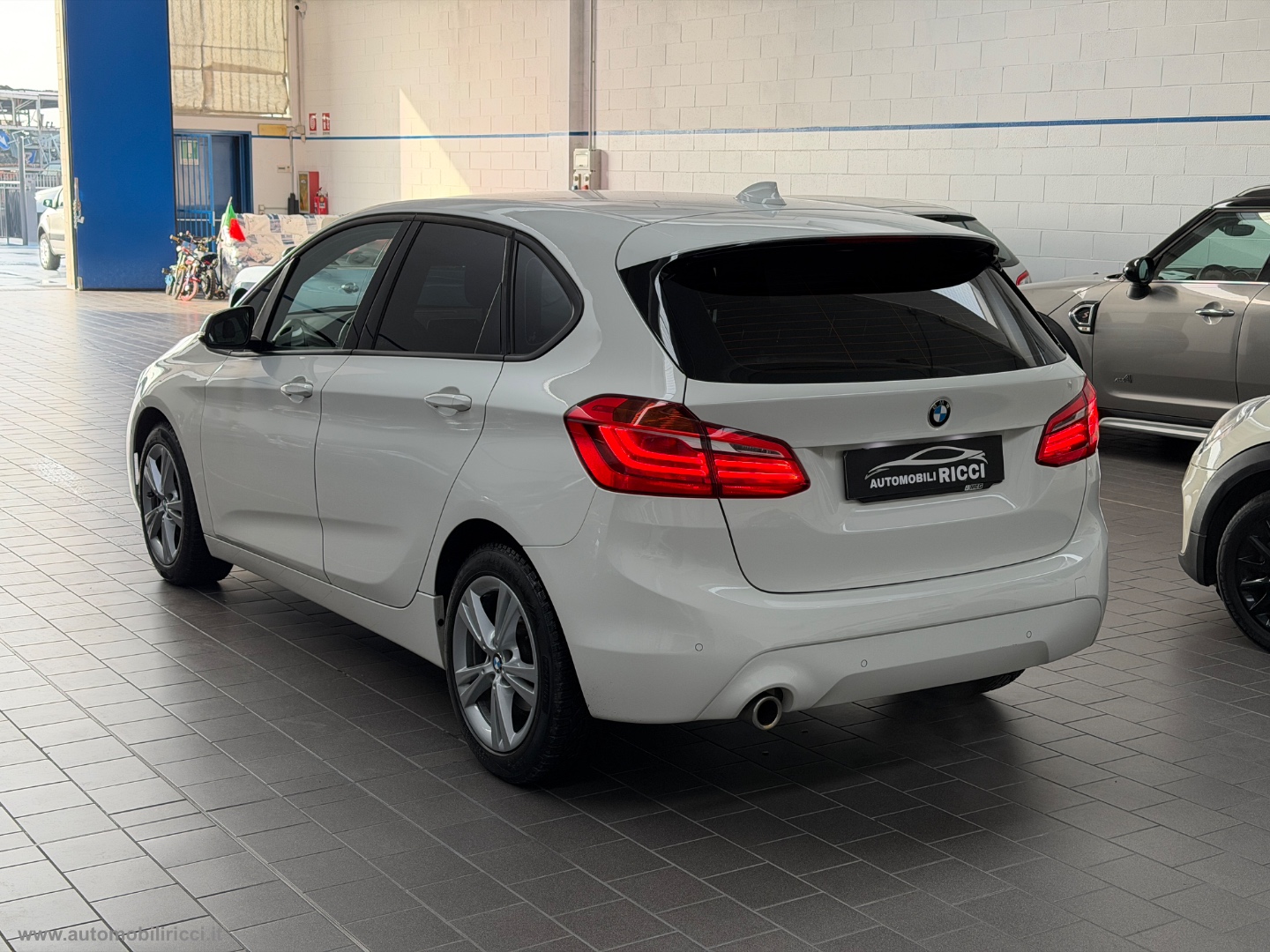 218i Active Tourer Advantage - immagine 2