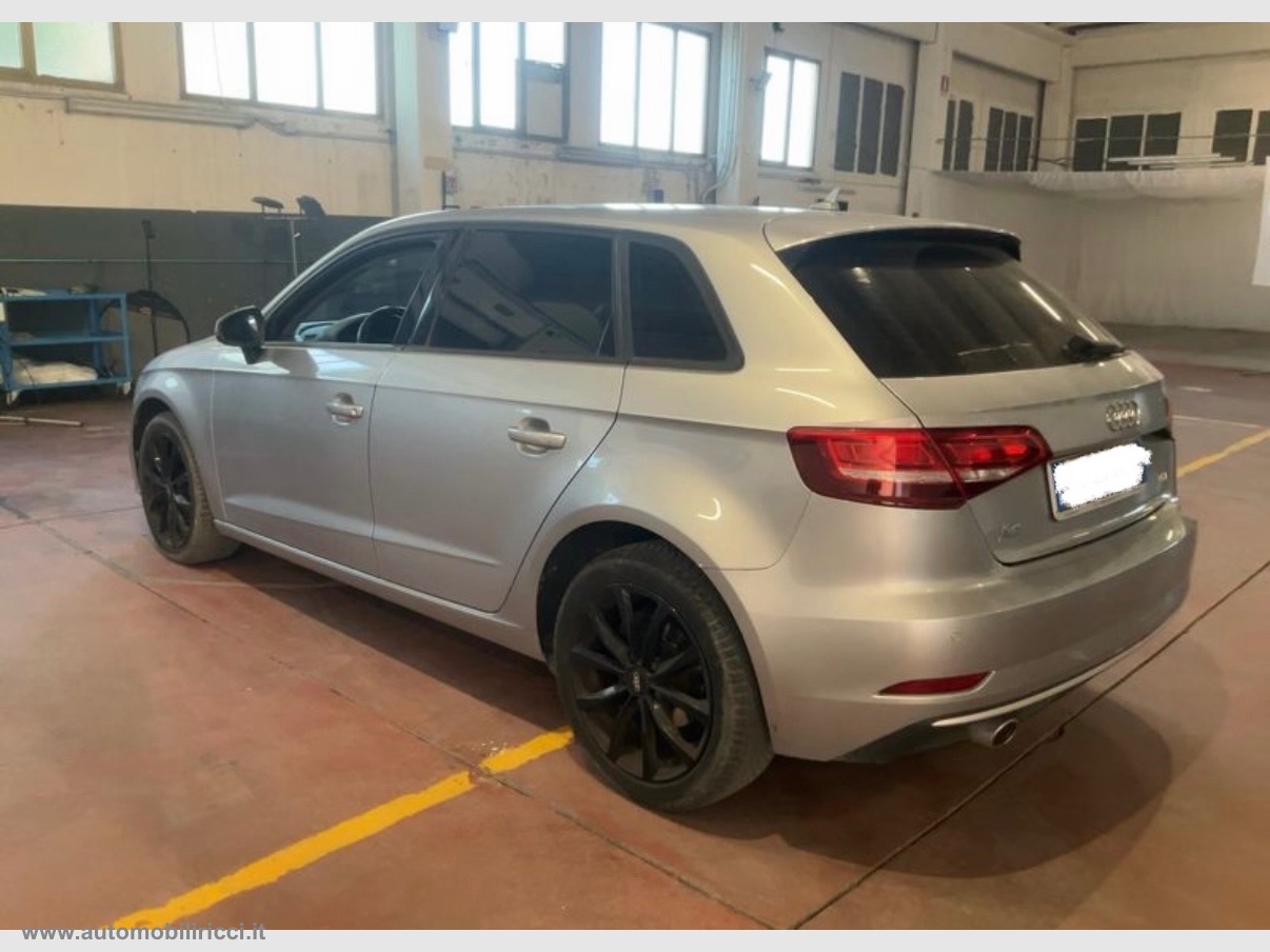 A3 SPB 1.6 TDI 116CV S tronic Sport - immagine 2
