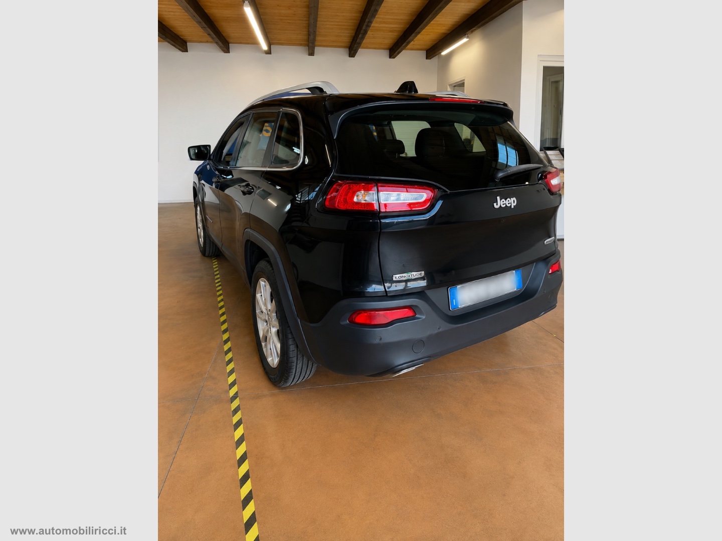 Cherokee 2.0 Mjt II 4WD AD.I Longitude - immagine 2