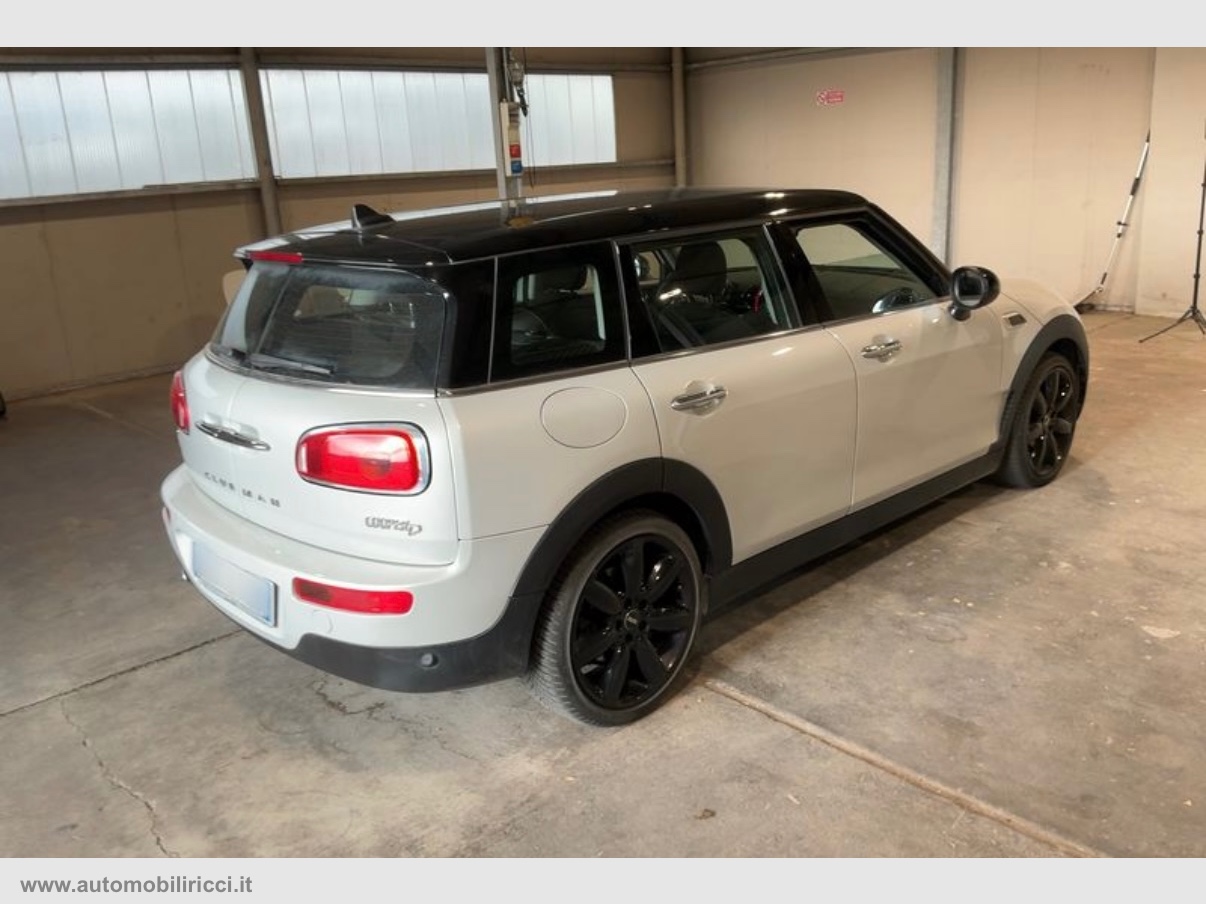 Mini Cooper D Clubman Aut. - immagine 2