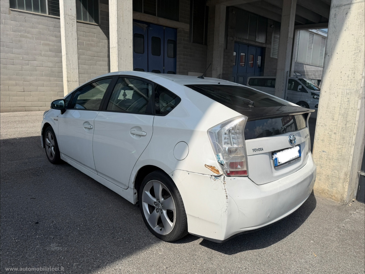 Prius 1.8 Active - immagine 2