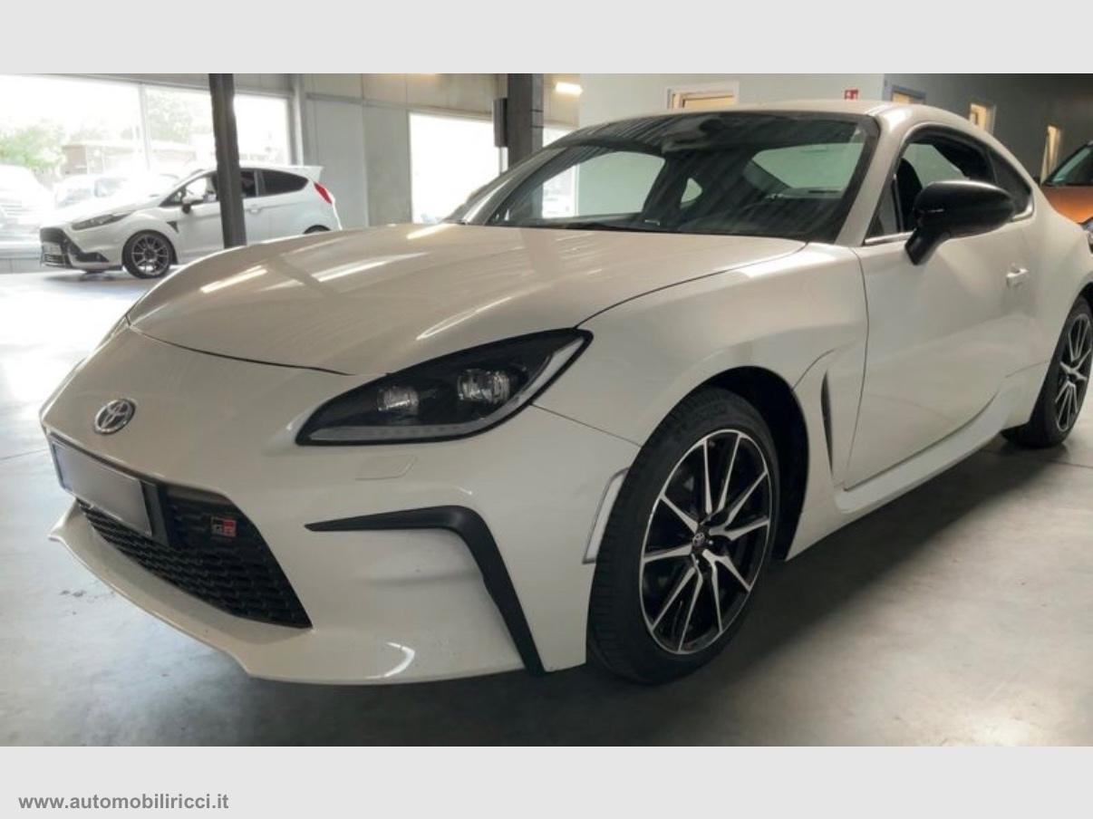 GR86 2.4 Premium Sport - immagine 2
