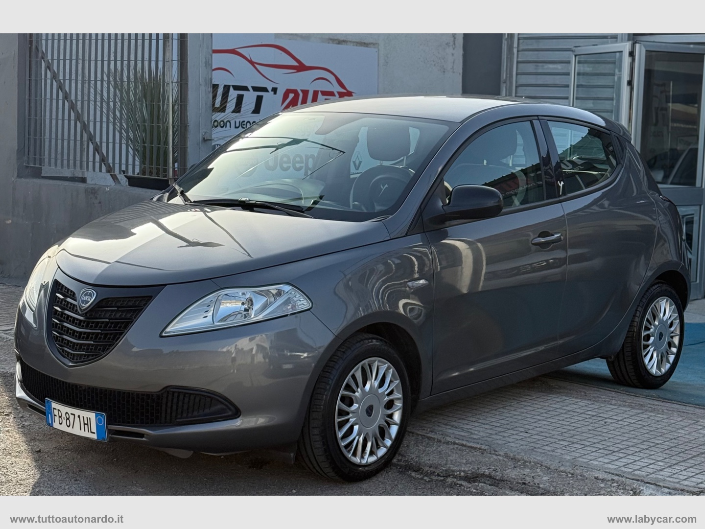Ypsilon 1.2 69 CV 5p. Platinum - immagine 2