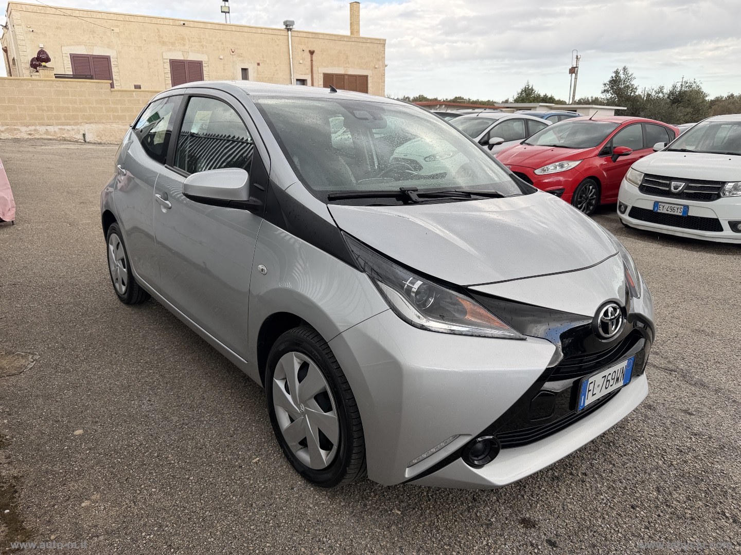 Aygo 1.0 VVT-i 69 CV 3p. x-cool TSS - immagine 2