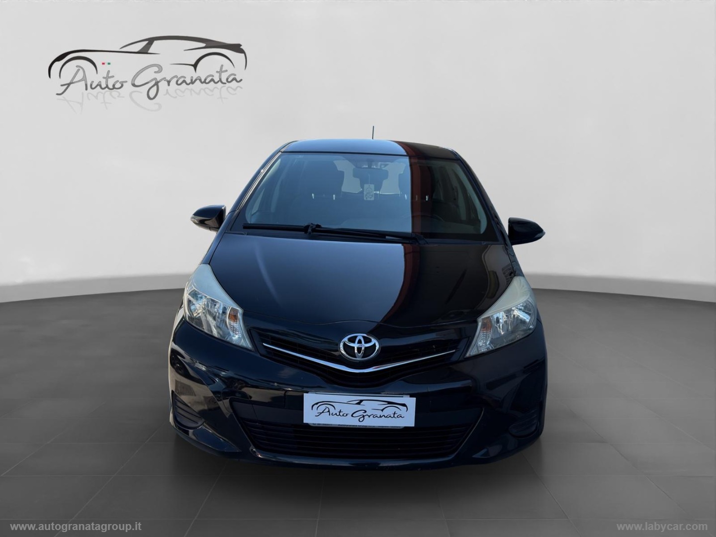 Yaris 1.0 5p. Lounge SOLI 138.000 KM !!! - immagine 2