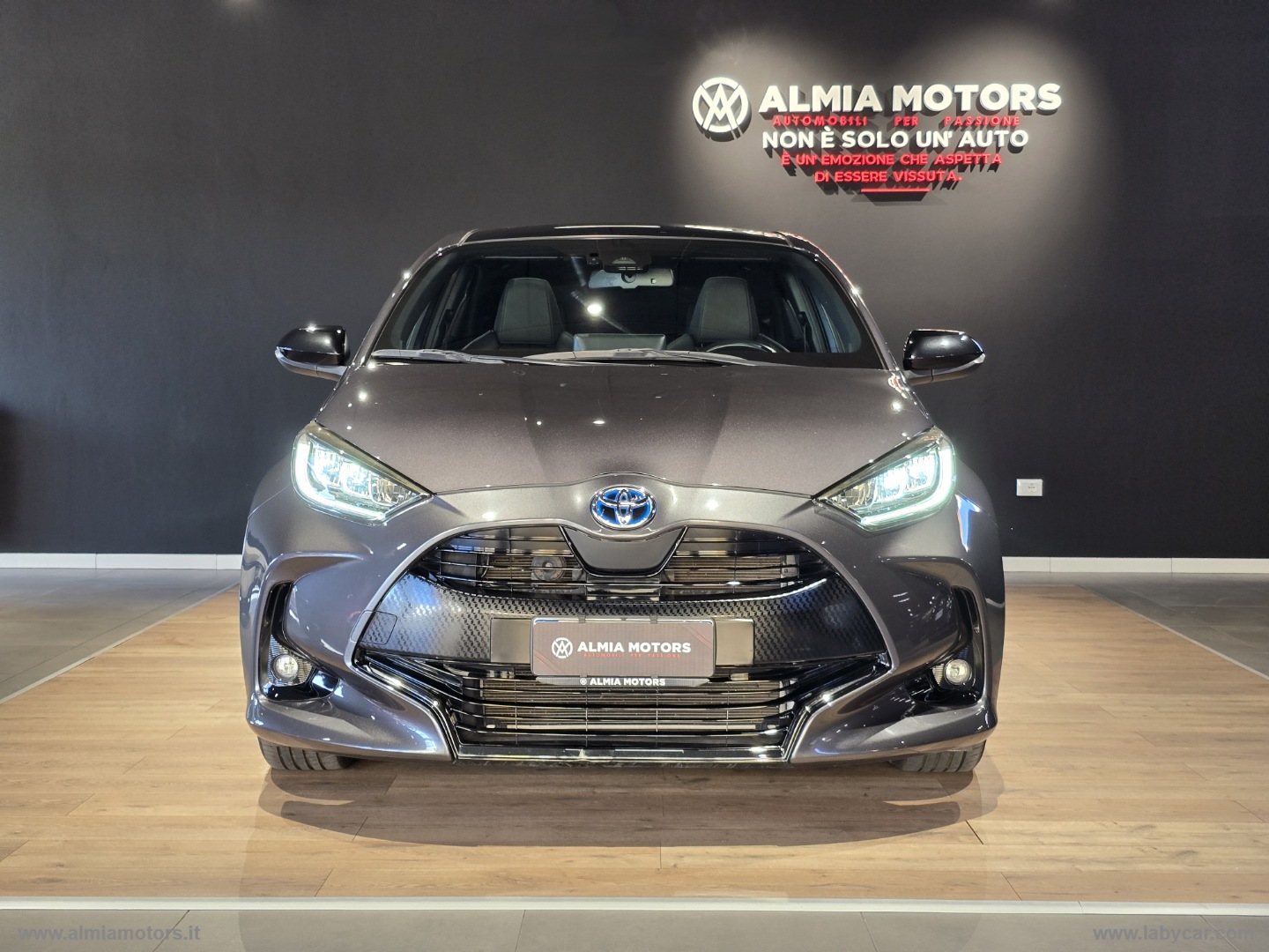 Yaris 1.5 Hybrid 5p. Lounge - immagine 2