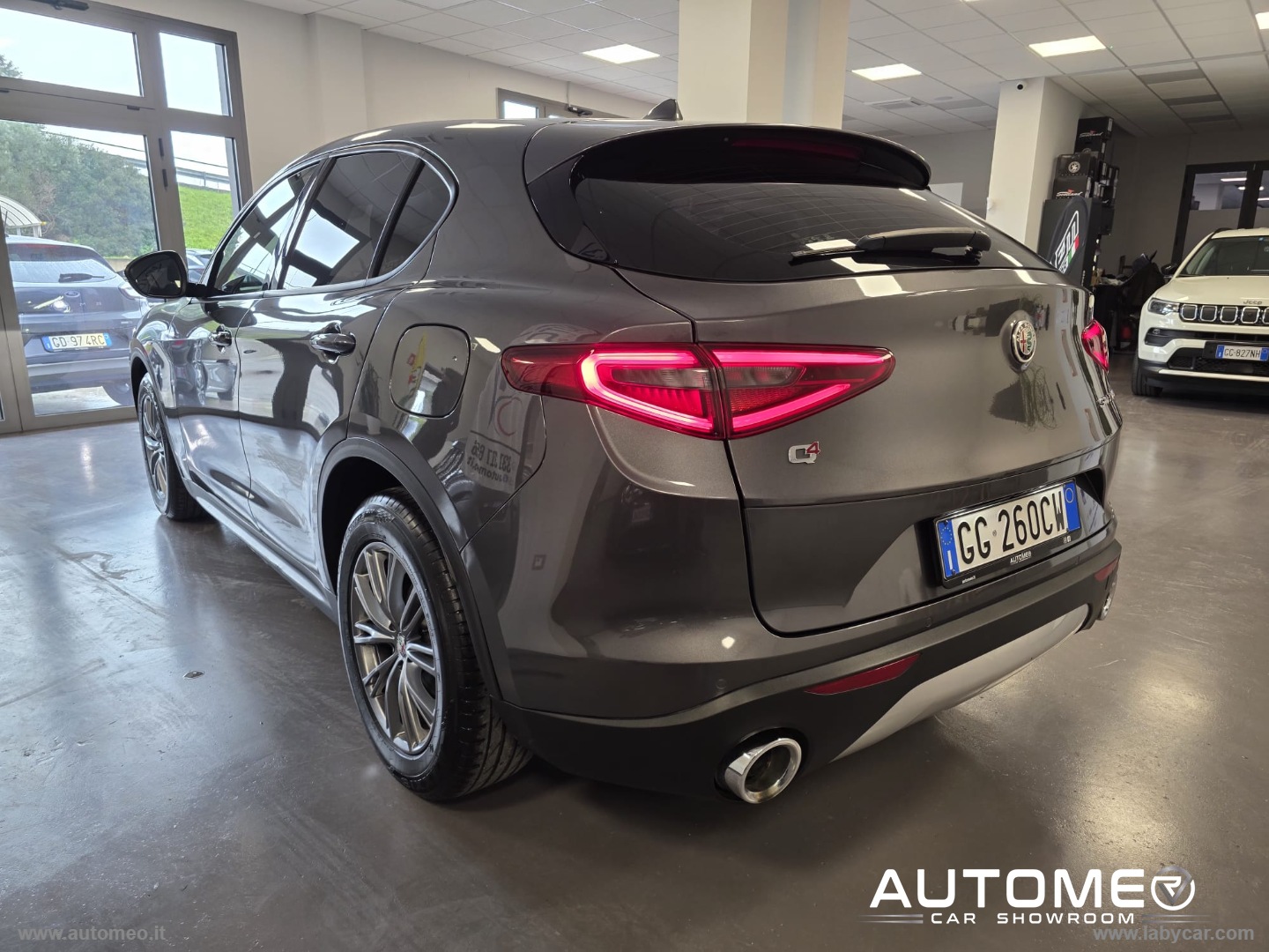 Stelvio 2.2 T.diesel 190 CV AT8 Q4 Bus. UNICO PROPRIETARIO - immagine 2