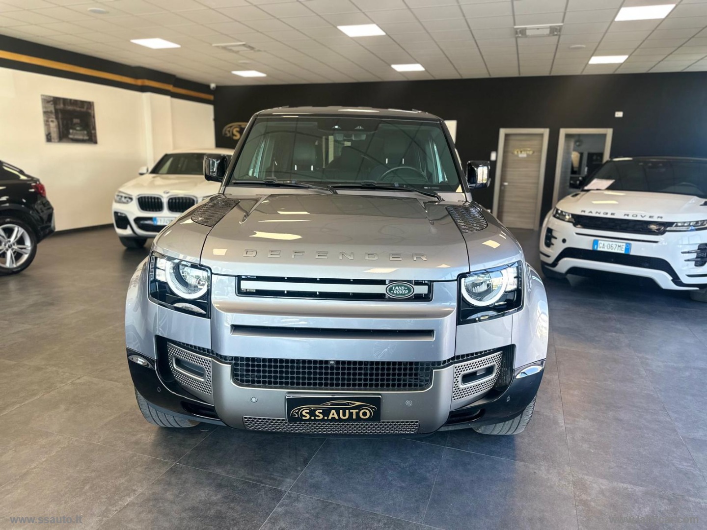 Defender 110 3.0D I6 250 CV X-Dynam. HSE - immagine 2
