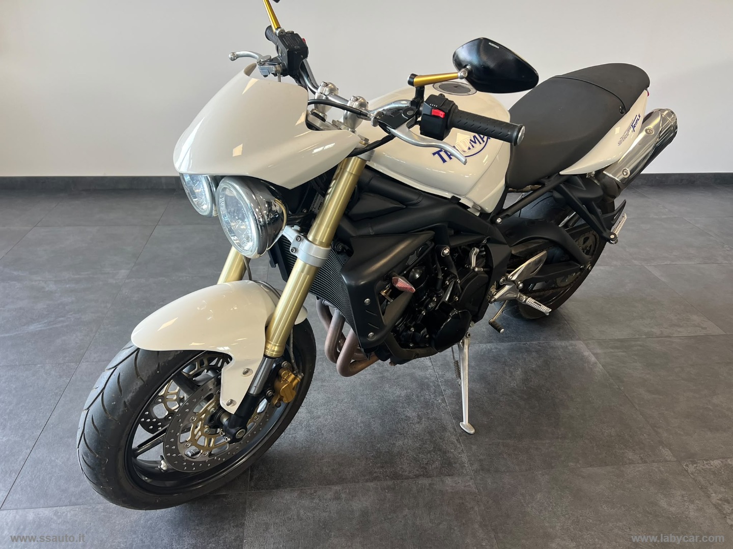 Street Triple - immagine 2