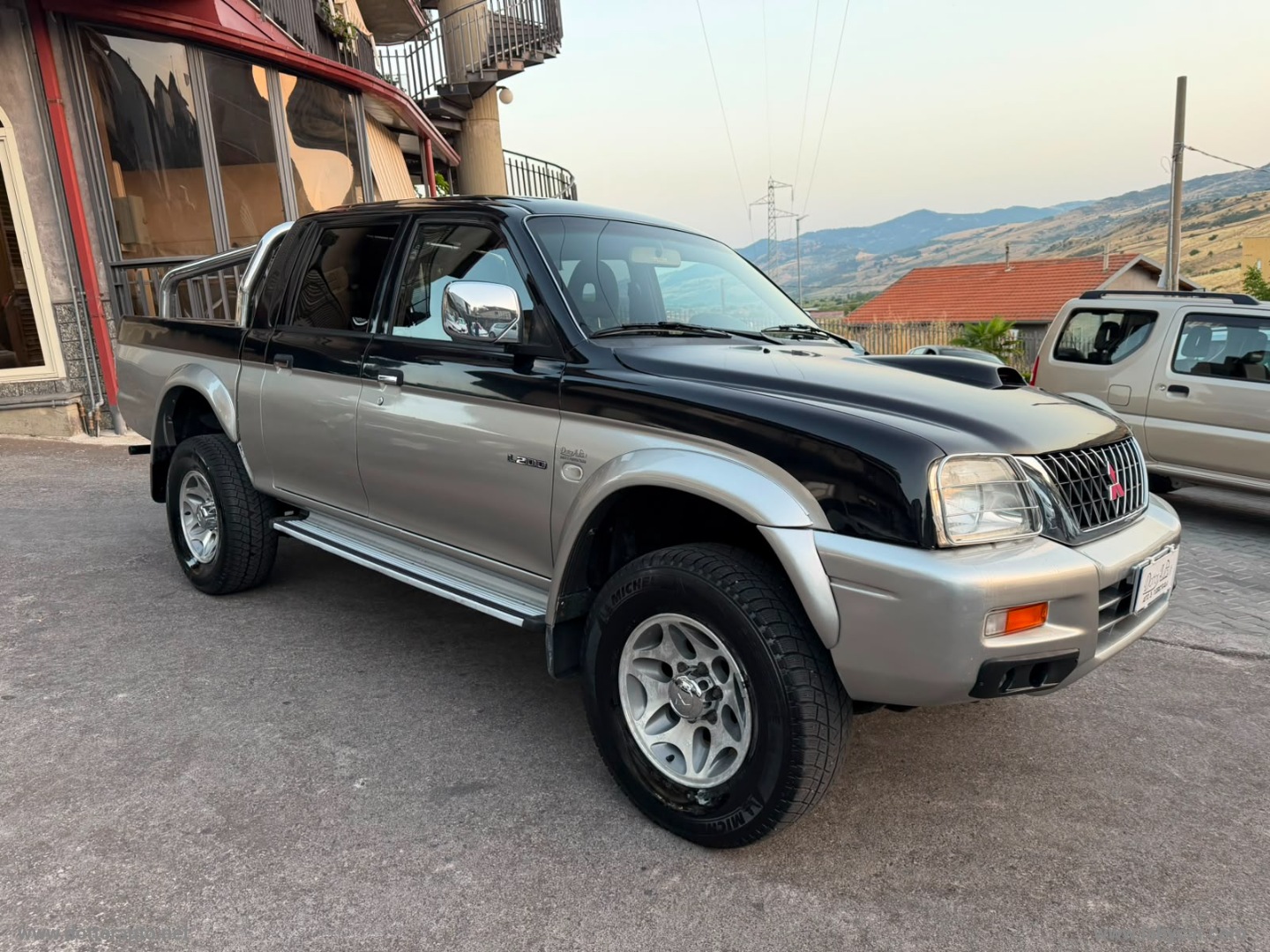 L200 2.5 TDI 4WD DC Pick-up GLS - immagine 2