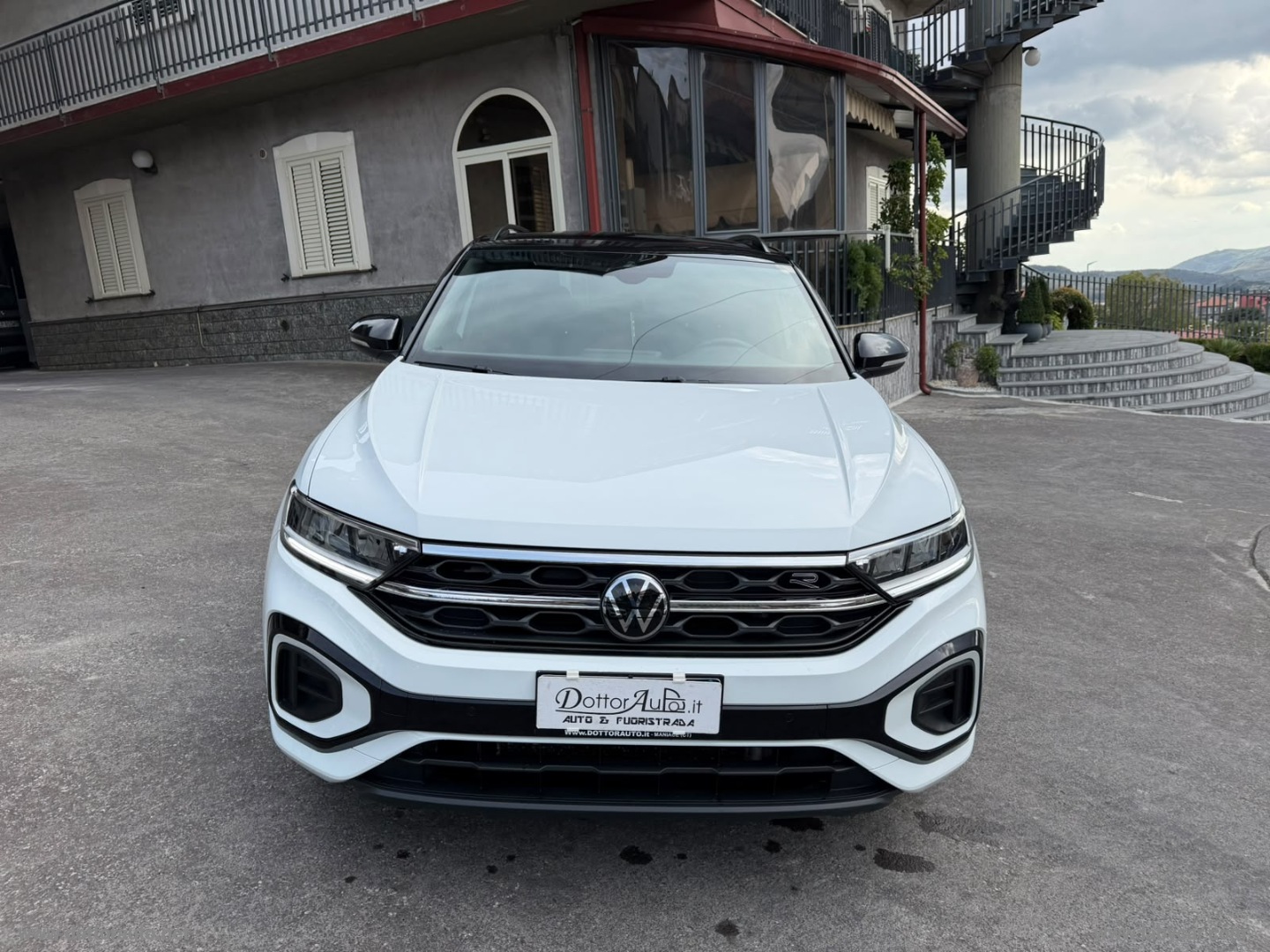 T-Roc 2.0 TDI SCR R-Line - immagine 2