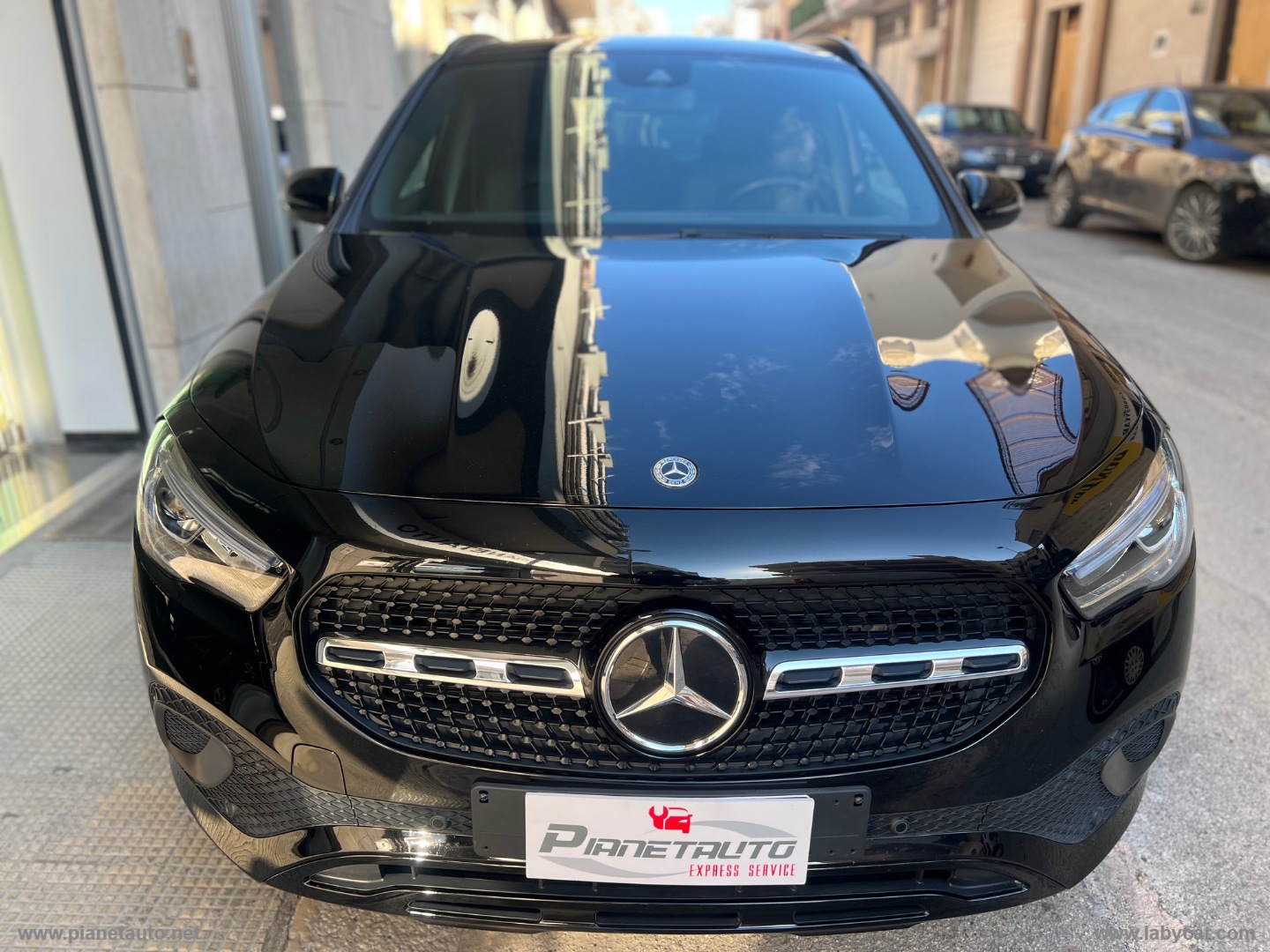 GLA 180 d Automatic Sport - immagine 2
