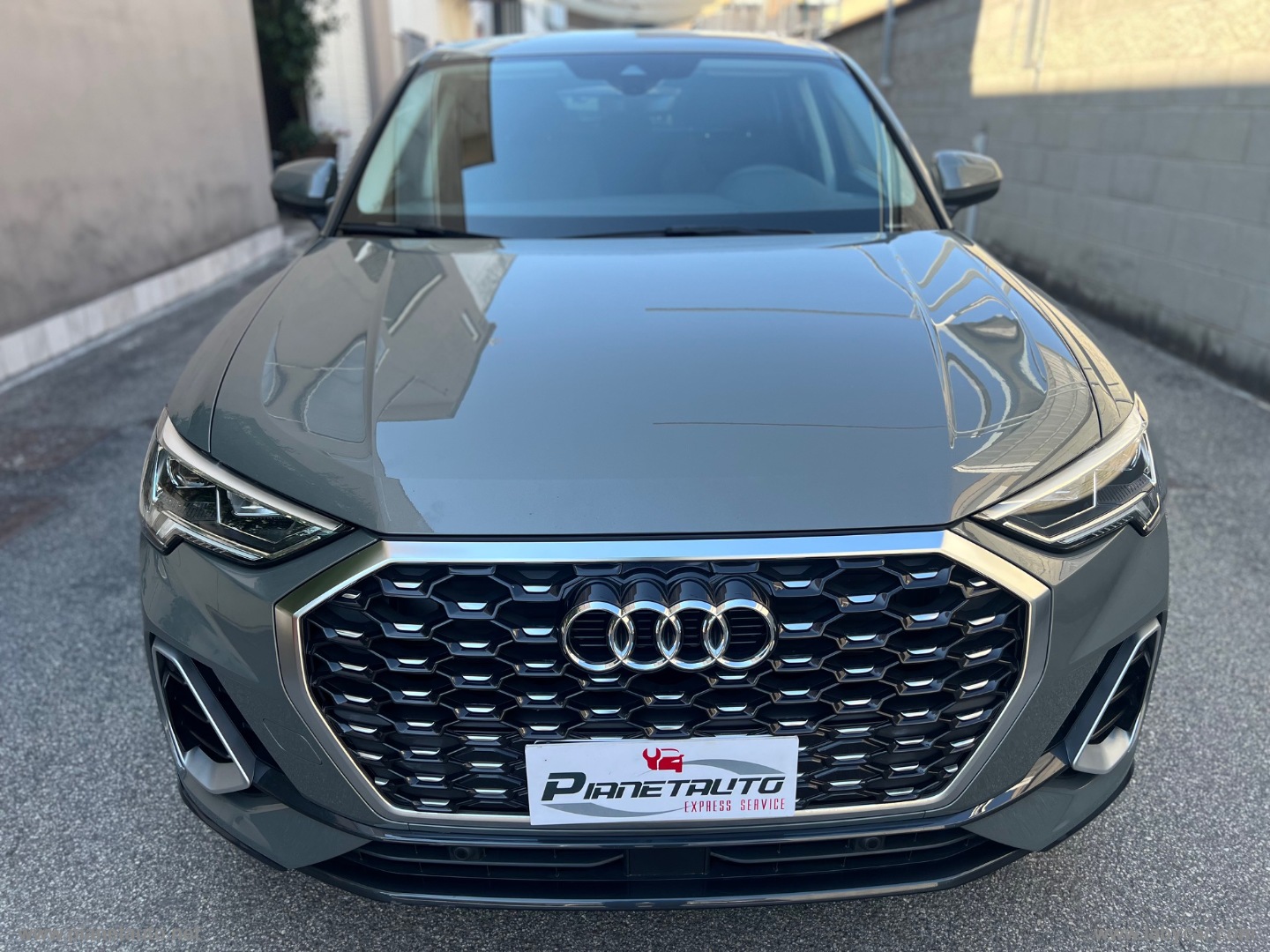 Q3 SPB 35 TDI S tronic S line edition - immagine 2