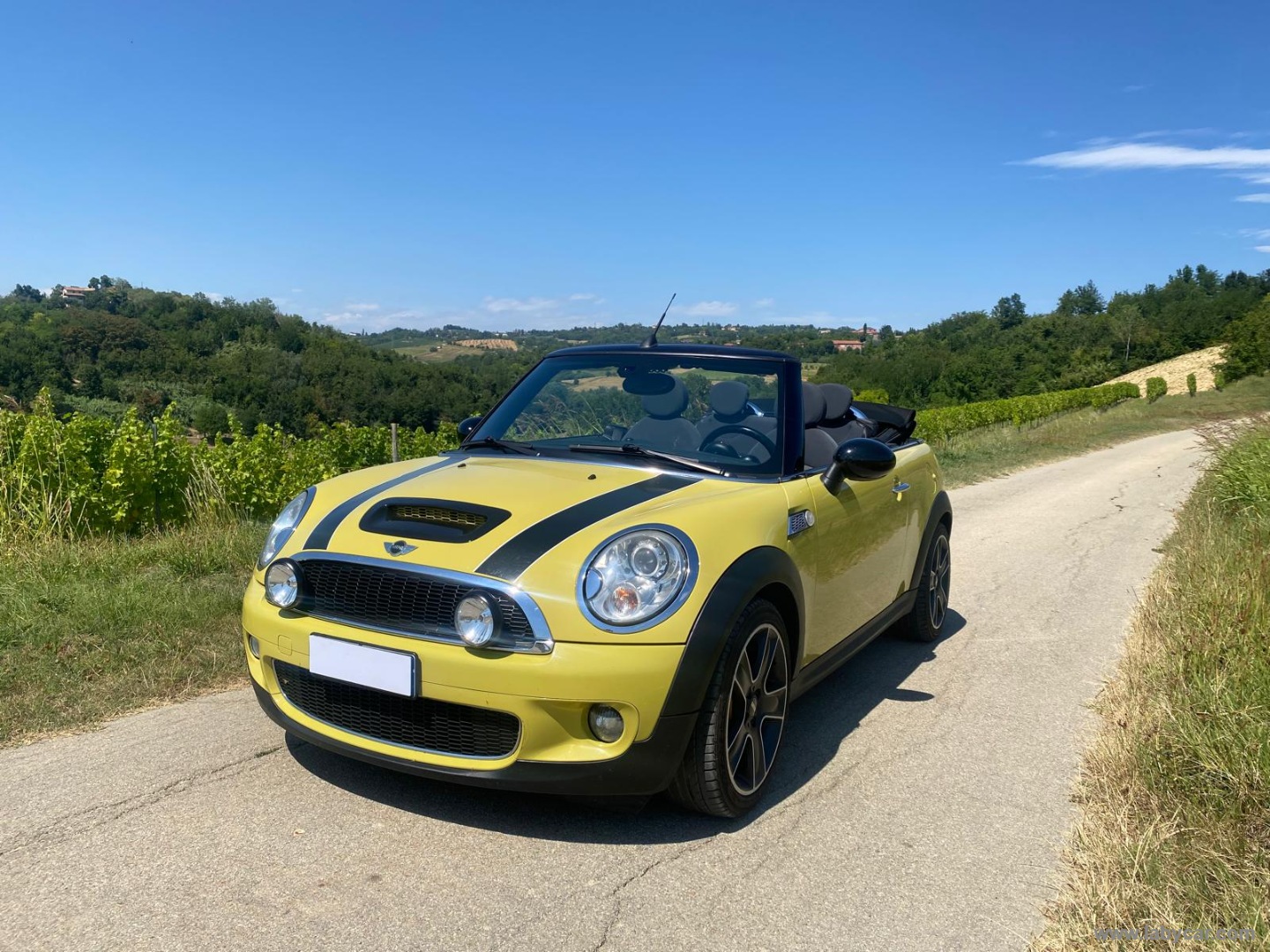 Mini Cooper S Cabrio - immagine 2