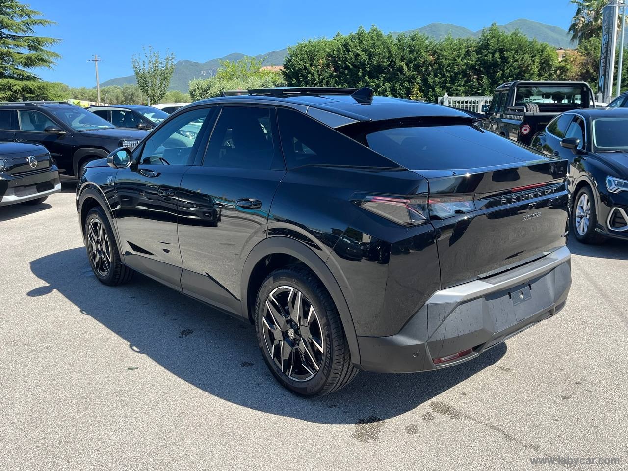 3008 Plug-in Hybrid 225 e-DCS7 GT - immagine 2