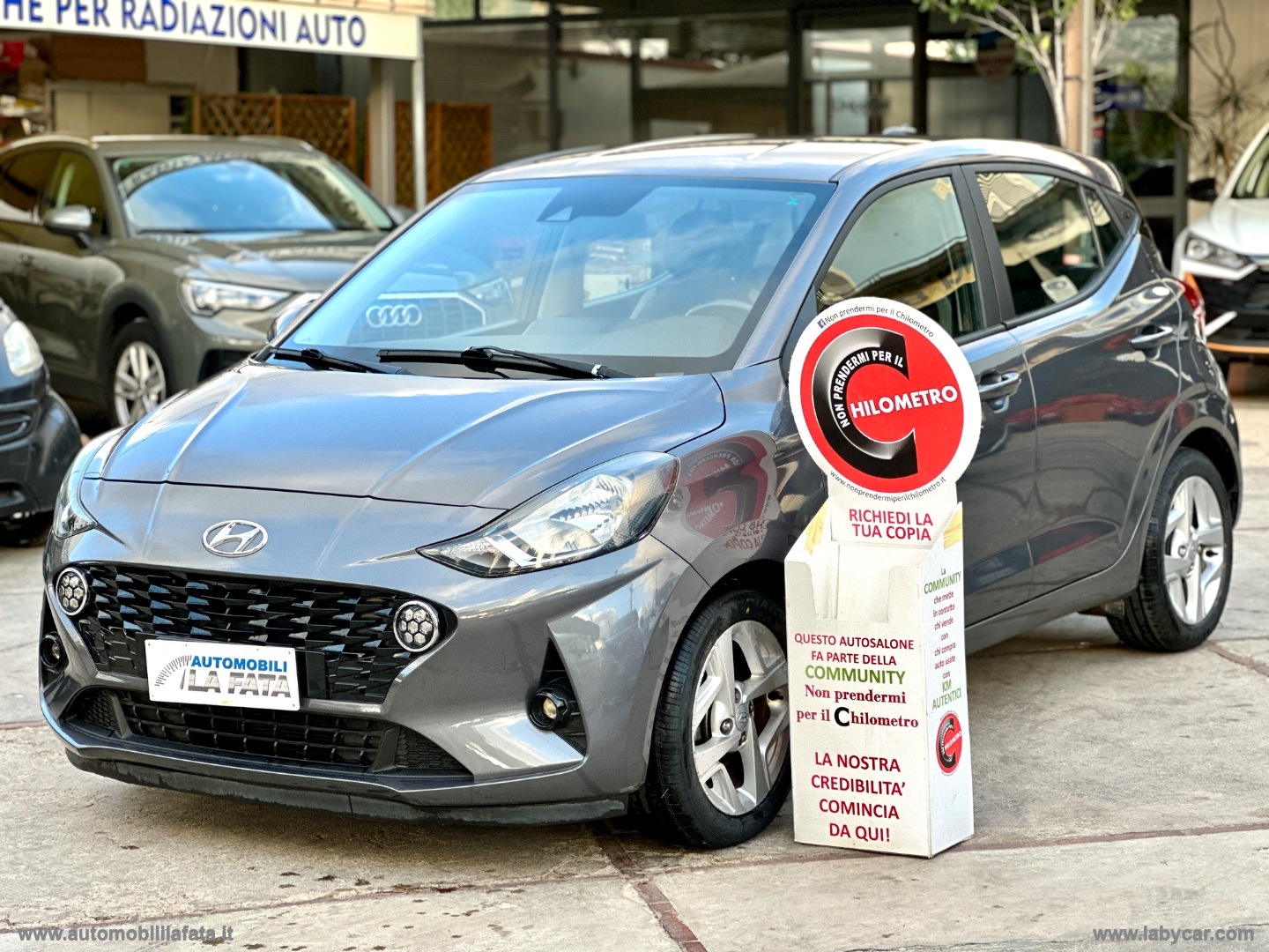 i10 1.0 MPI Tech 26.000 KM - immagine 2