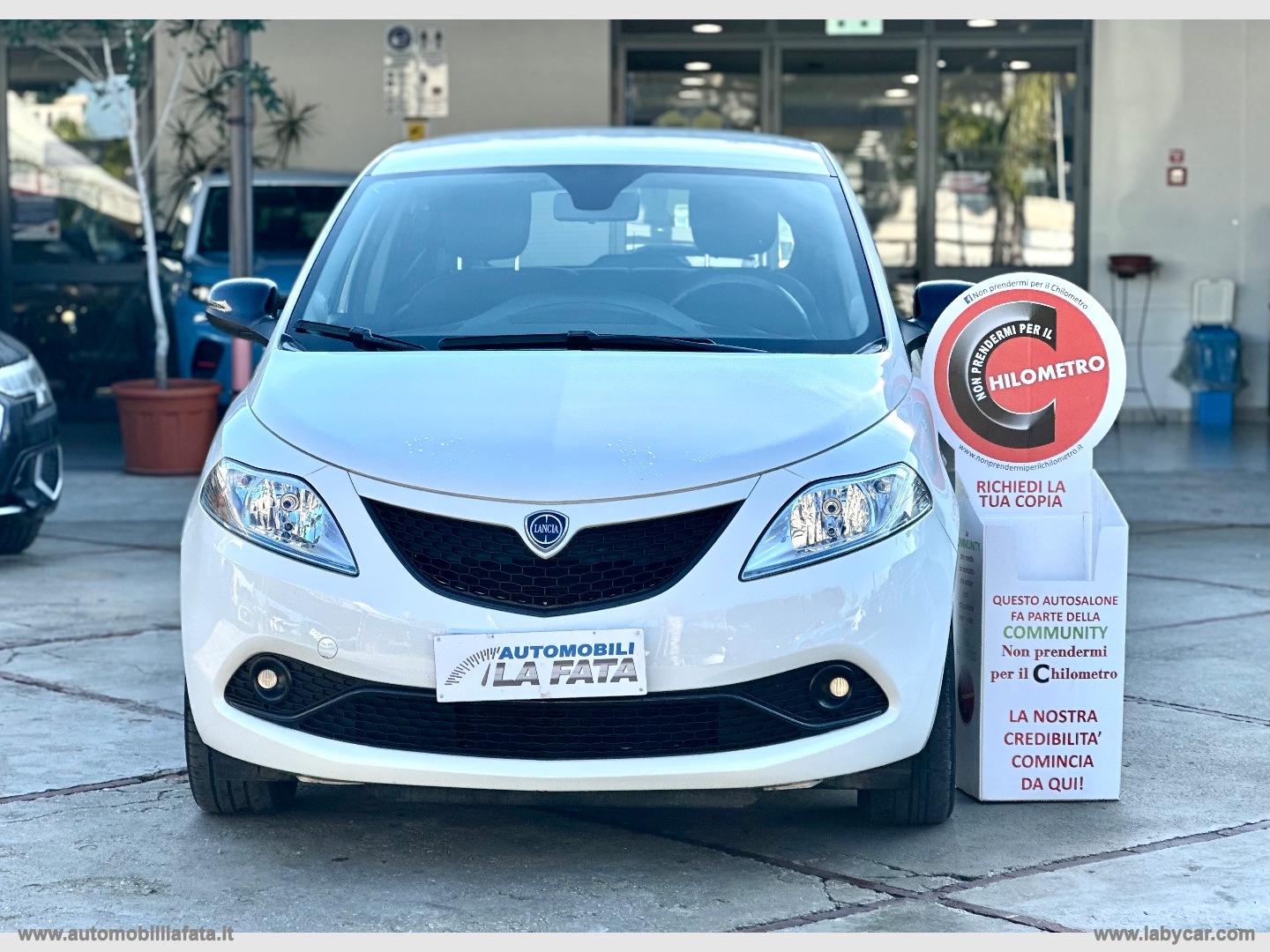 Ypsilon 1.0 FireFly 5p.S&S Hyb. Eco Gold HYBRID IDEALE PER NEOPATENTATI - immagine 2
