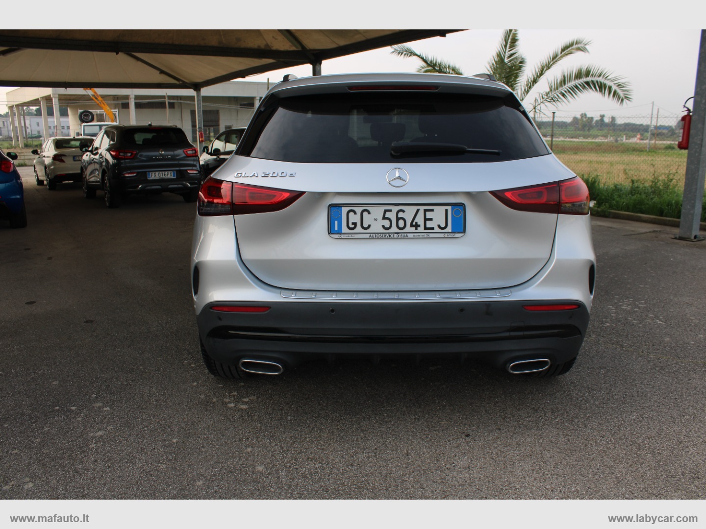 GLA 200 d Automatic AMG - immagine 3