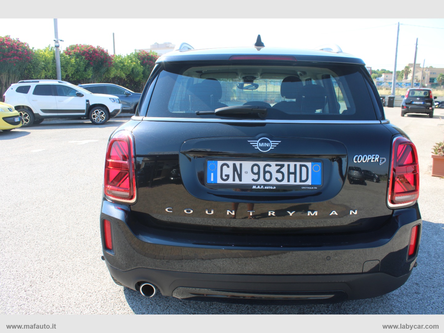 Mini Cooper D Essential Countryman - immagine 3