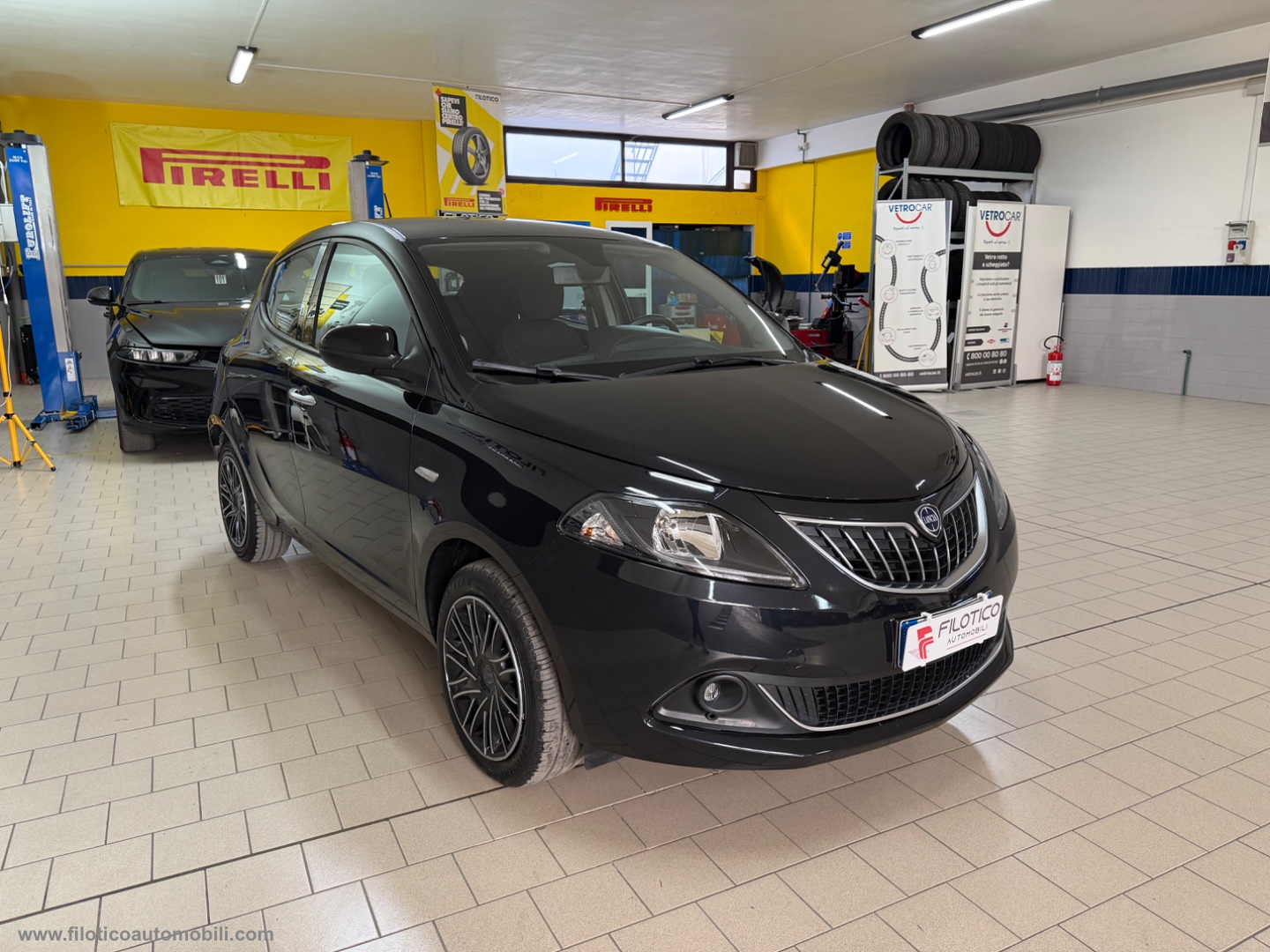 Ypsilon 1.0 FireFly 5p.S&S Hybryd Gold NEW GOLD - MOTORE IBRIDO - immagine 3