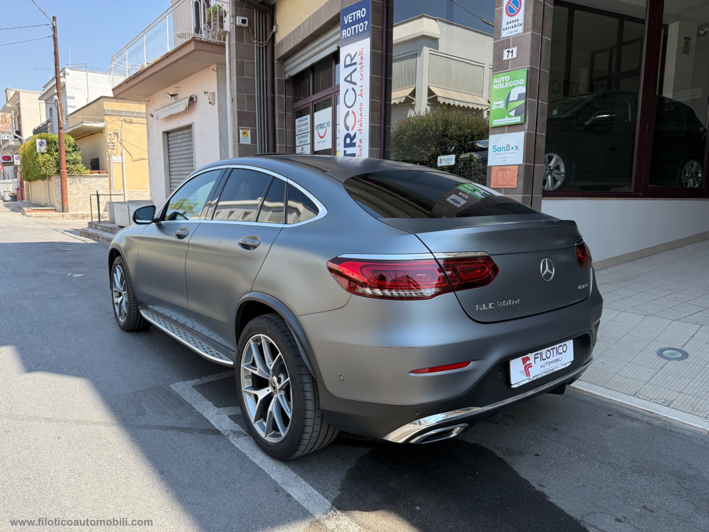 GLC 300 d 4Matic Coupé Premium Plus TETTO APRIBILE- GANCIO TRAINO - LUCI AMBIENT - immagine 3