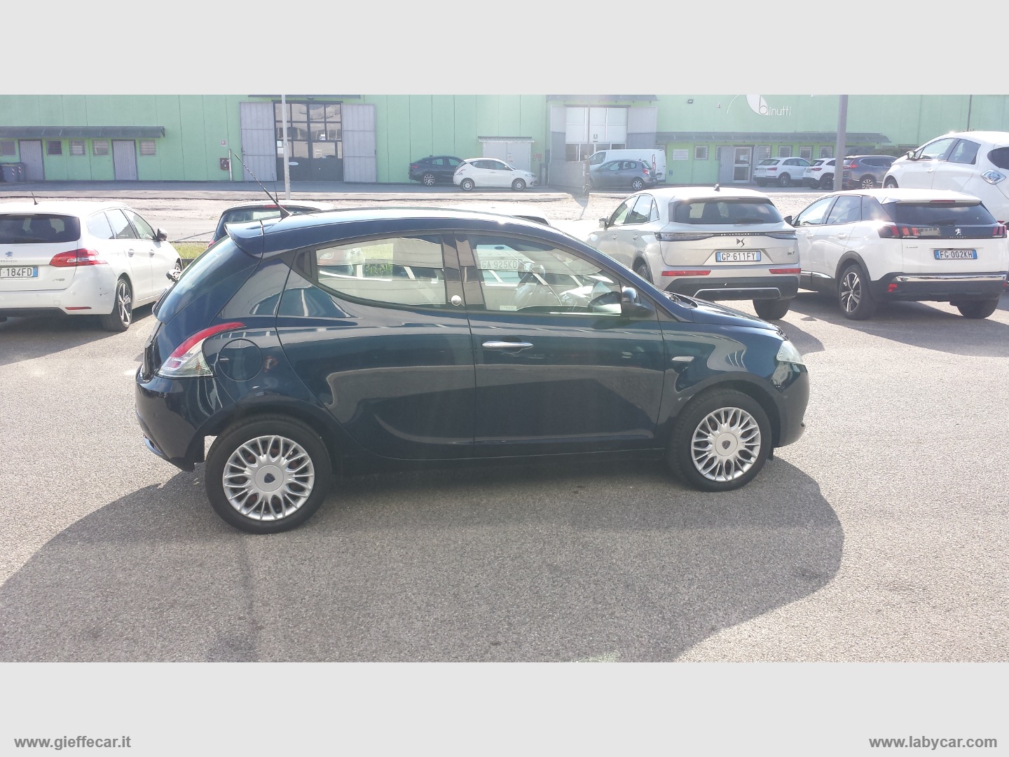 Ypsilon 1.2 69 CV 5p. GPL Ecochic Gold - immagine 3