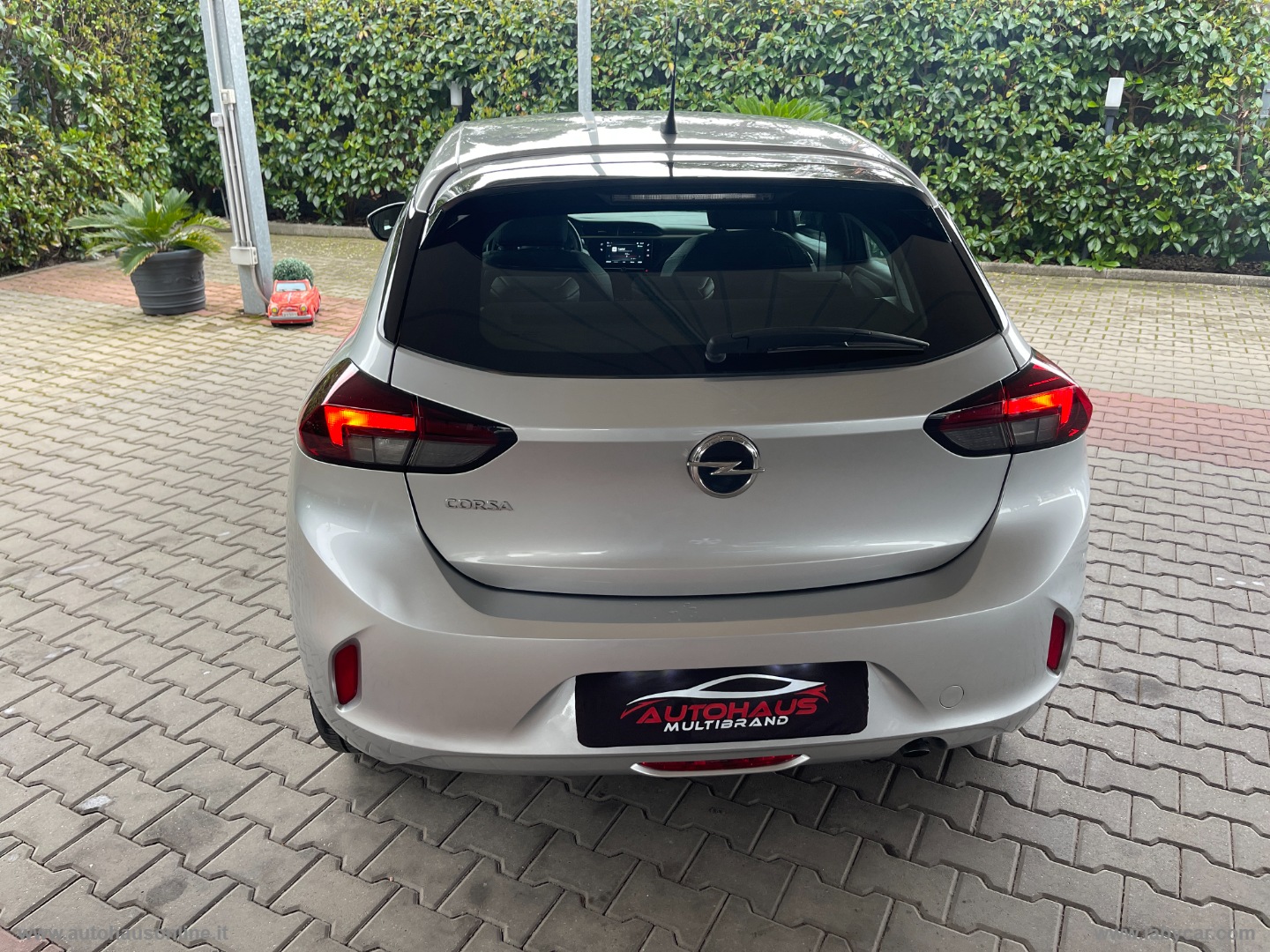 Corsa 1.2 Elegance - immagine 3