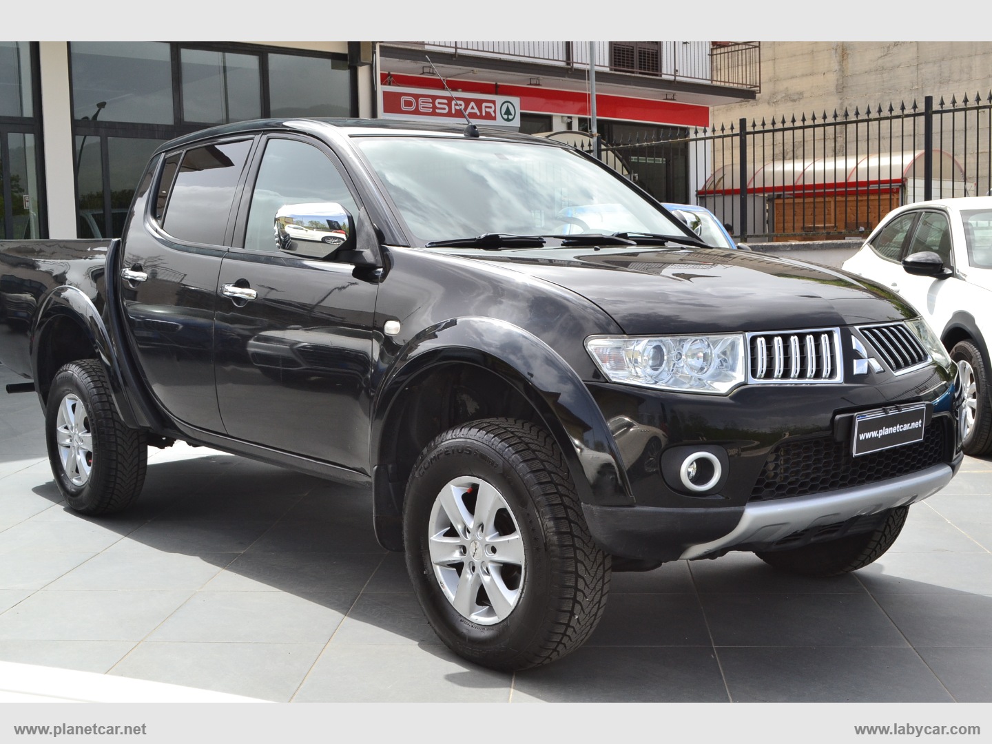 L200 2.5 DI-D DC Invite - immagine 3