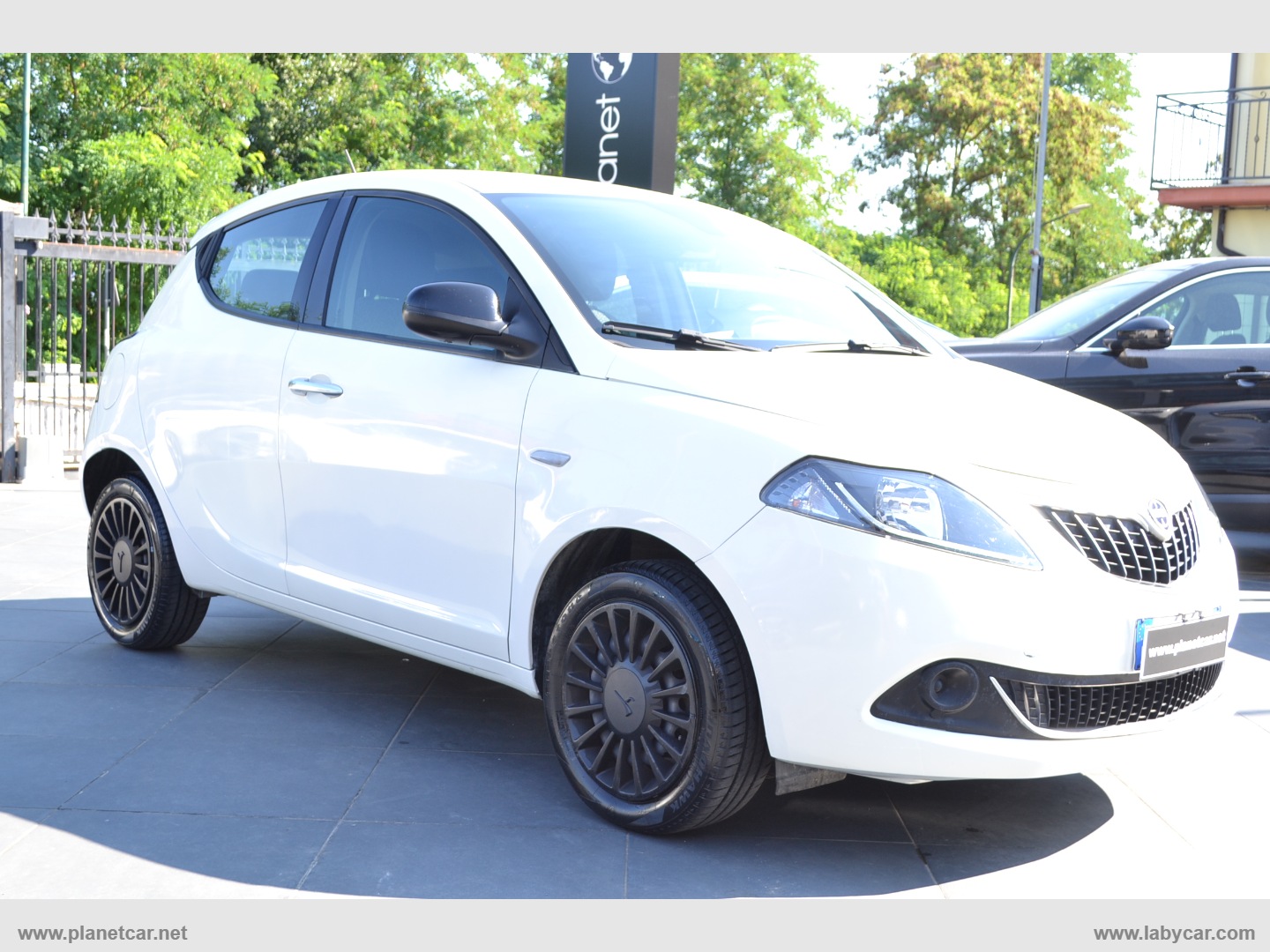 Ypsilon 1.0 FireFly 5p.S&S Hyb. Eco Gold - immagine 3