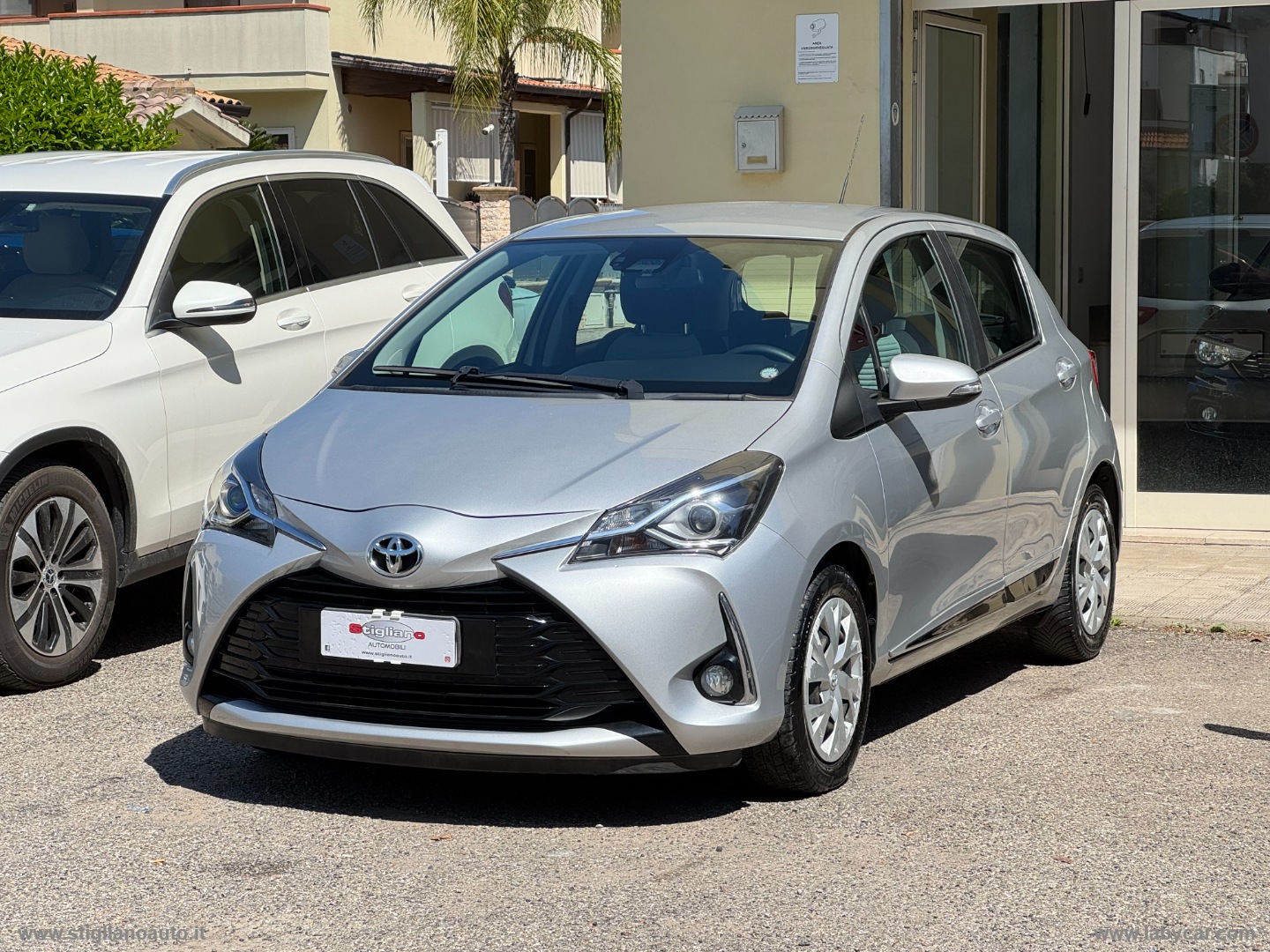 Yaris 1.0 72 CV 5p. Active - immagine 3