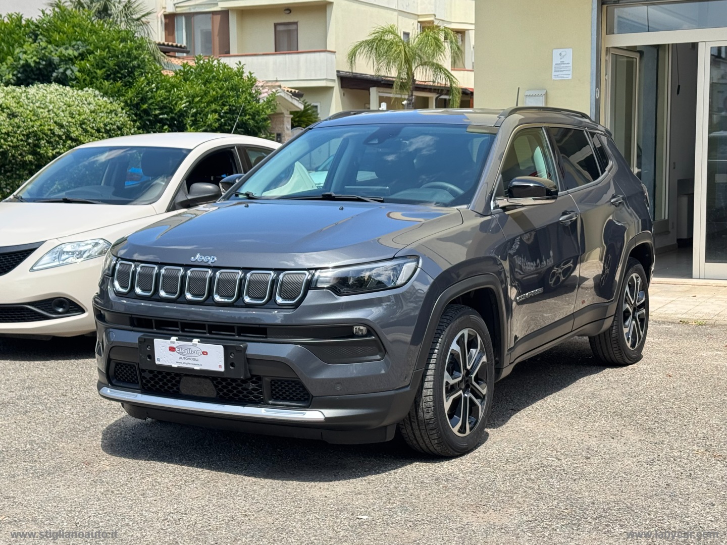 Compass 1.6 Mjt II 2WD Limited - immagine 3