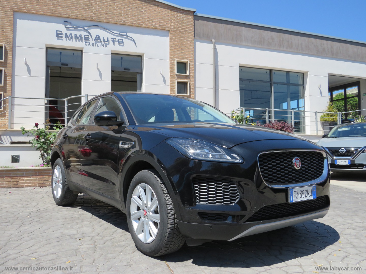 E-Pace 2.0D 150CV AWD aut. S - immagine 3