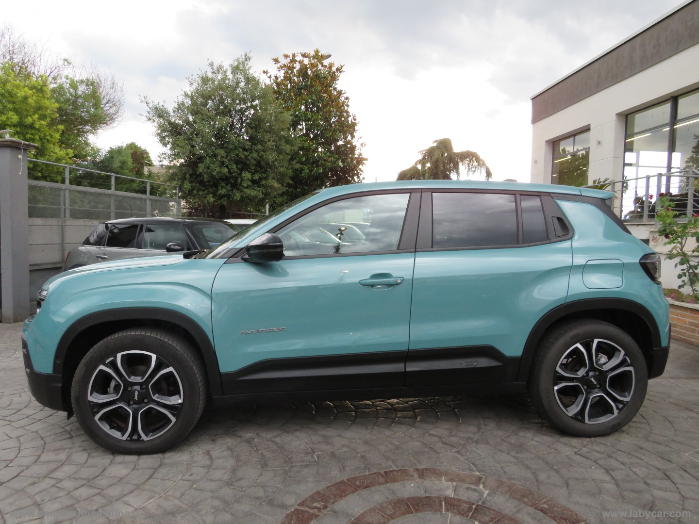 Avenger 1.2 Turbo 100 CV Summit - immagine 3