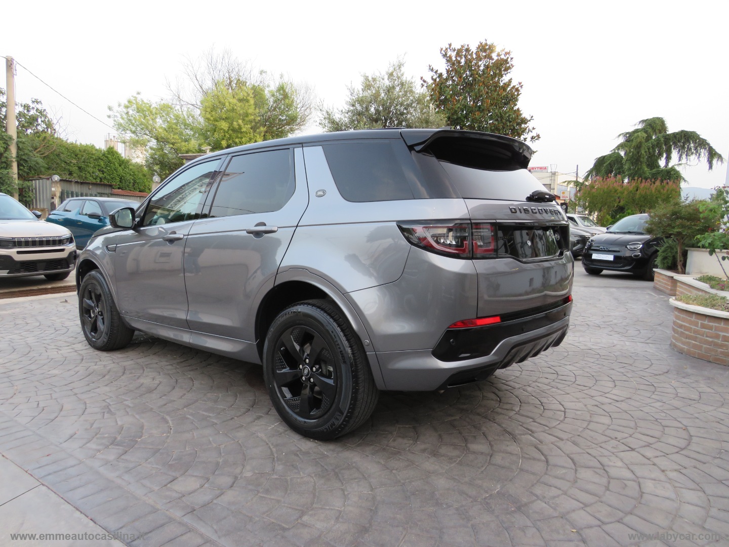 Discovery Sport 2.0 TD4 163 CV R-Dyn. - immagine 3
