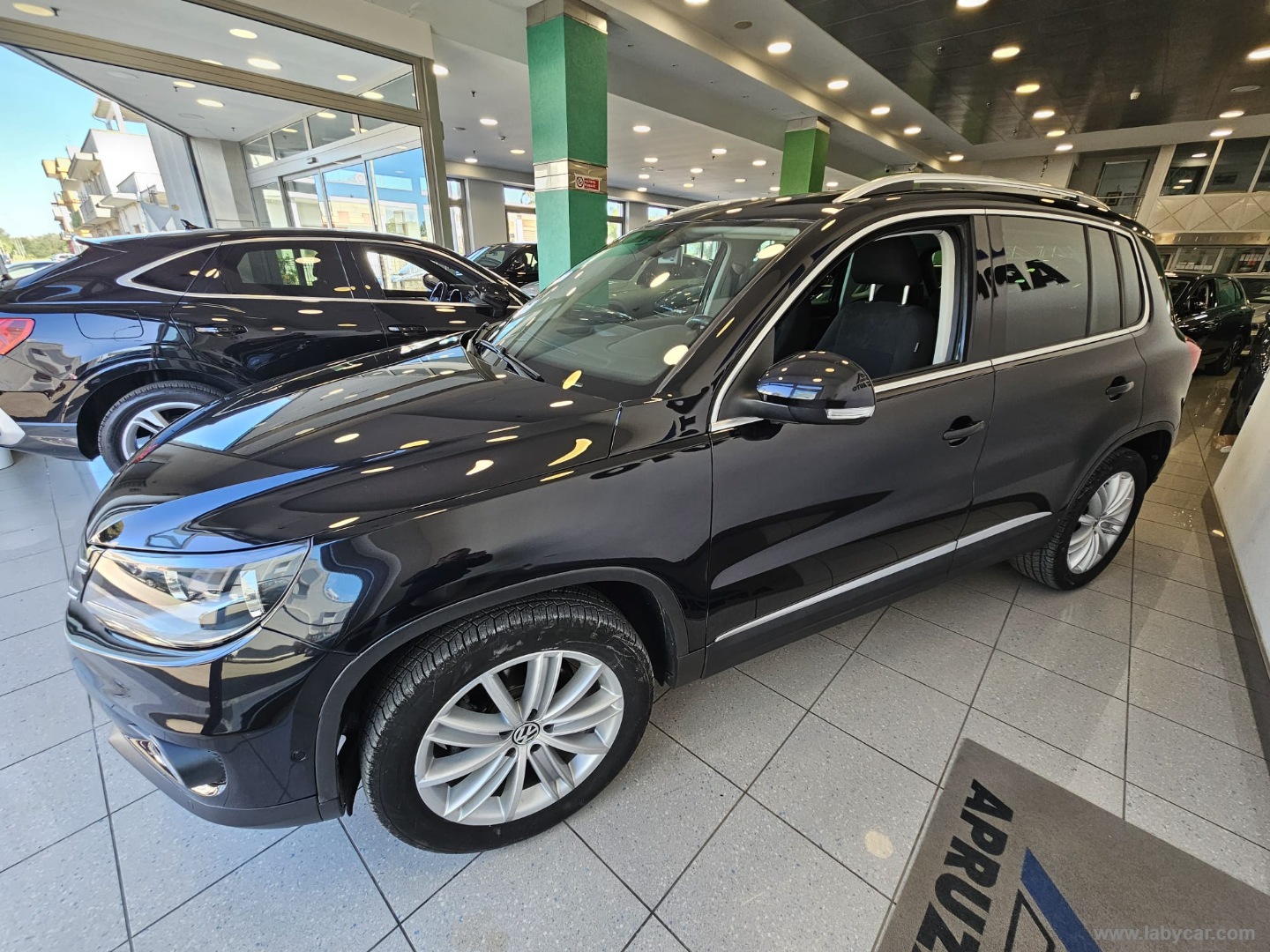 Tiguan 2.0 TDI 140CV Sport & Style BMT - immagine 3