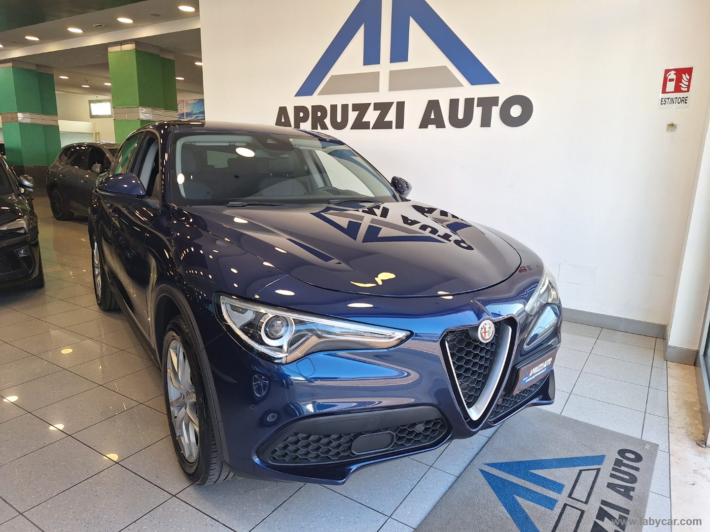Stelvio 2.2 T.diesel 190 CV AT8 Q4 Exec. - immagine 3