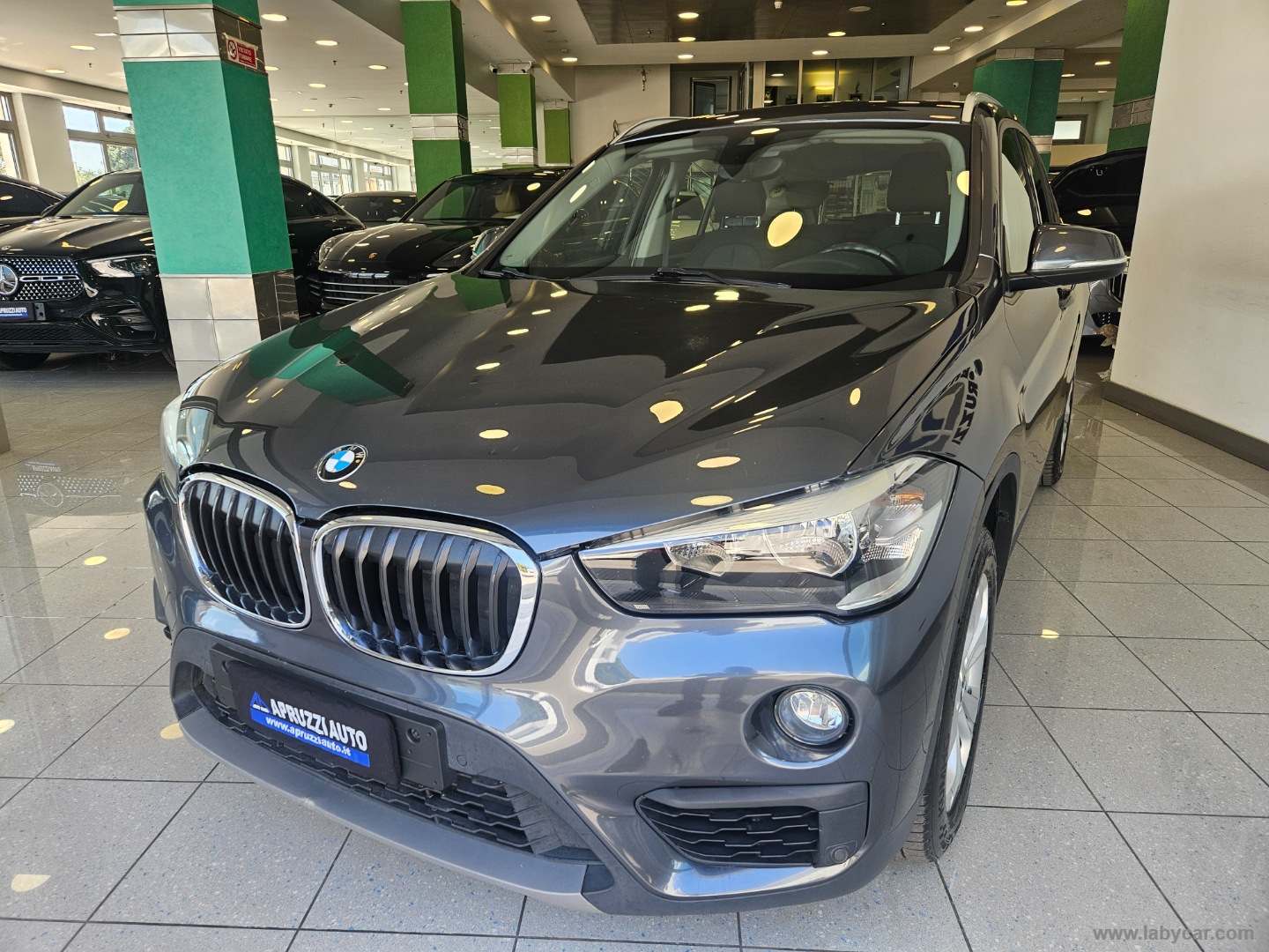 X1 xDrive18d Business - immagine 3