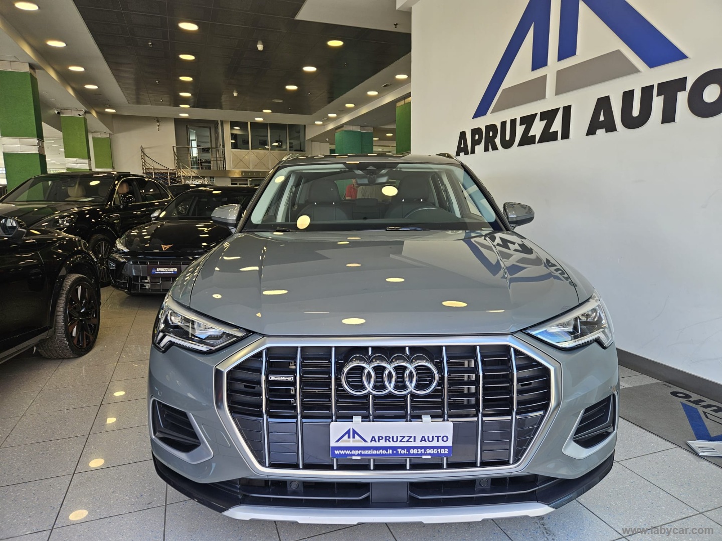 Q3 40 TDI quattro S tr. Business Adv. - immagine 3