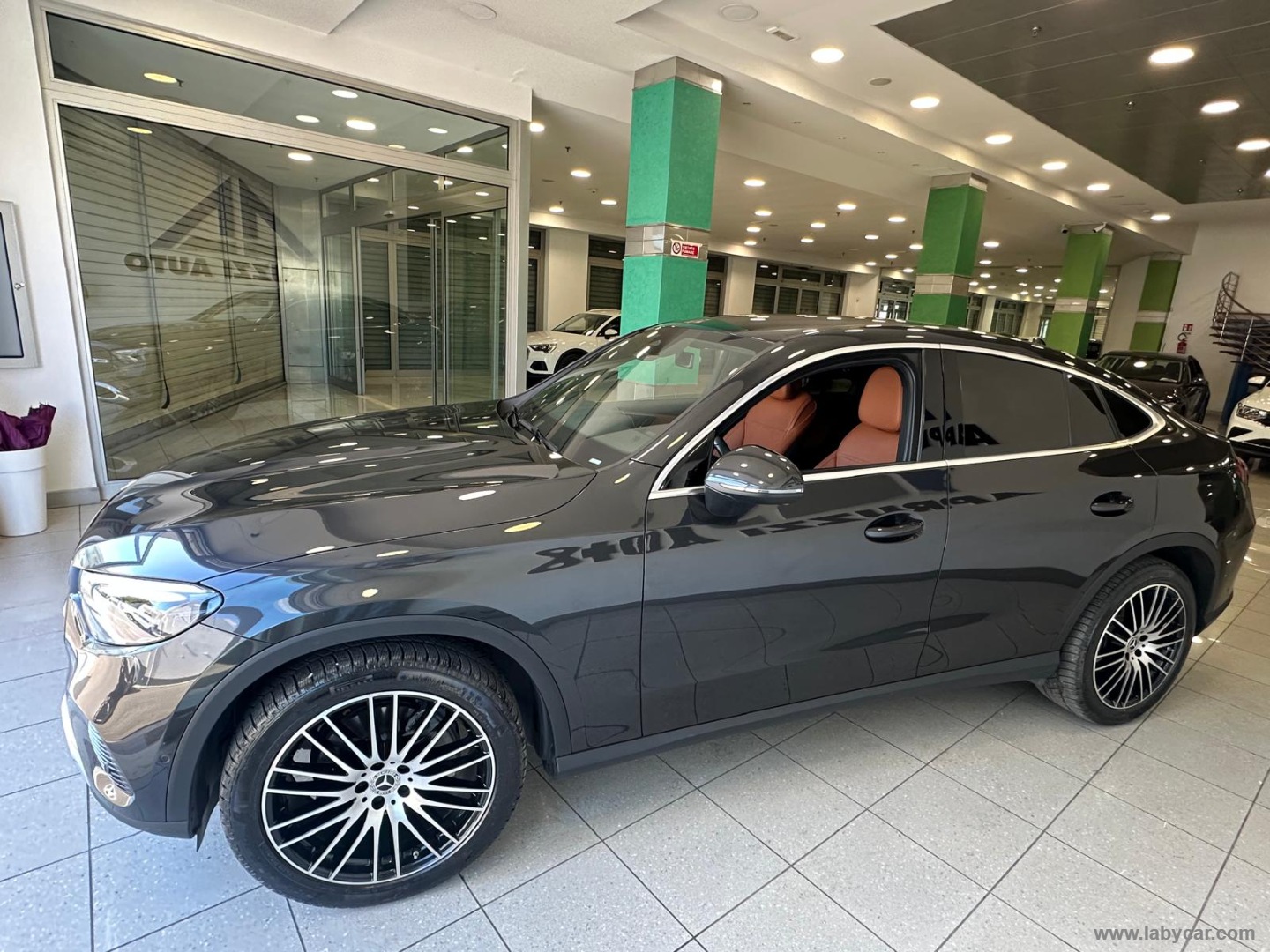 GLC 220 d 4Matic Coupé Advanced Plus - immagine 3