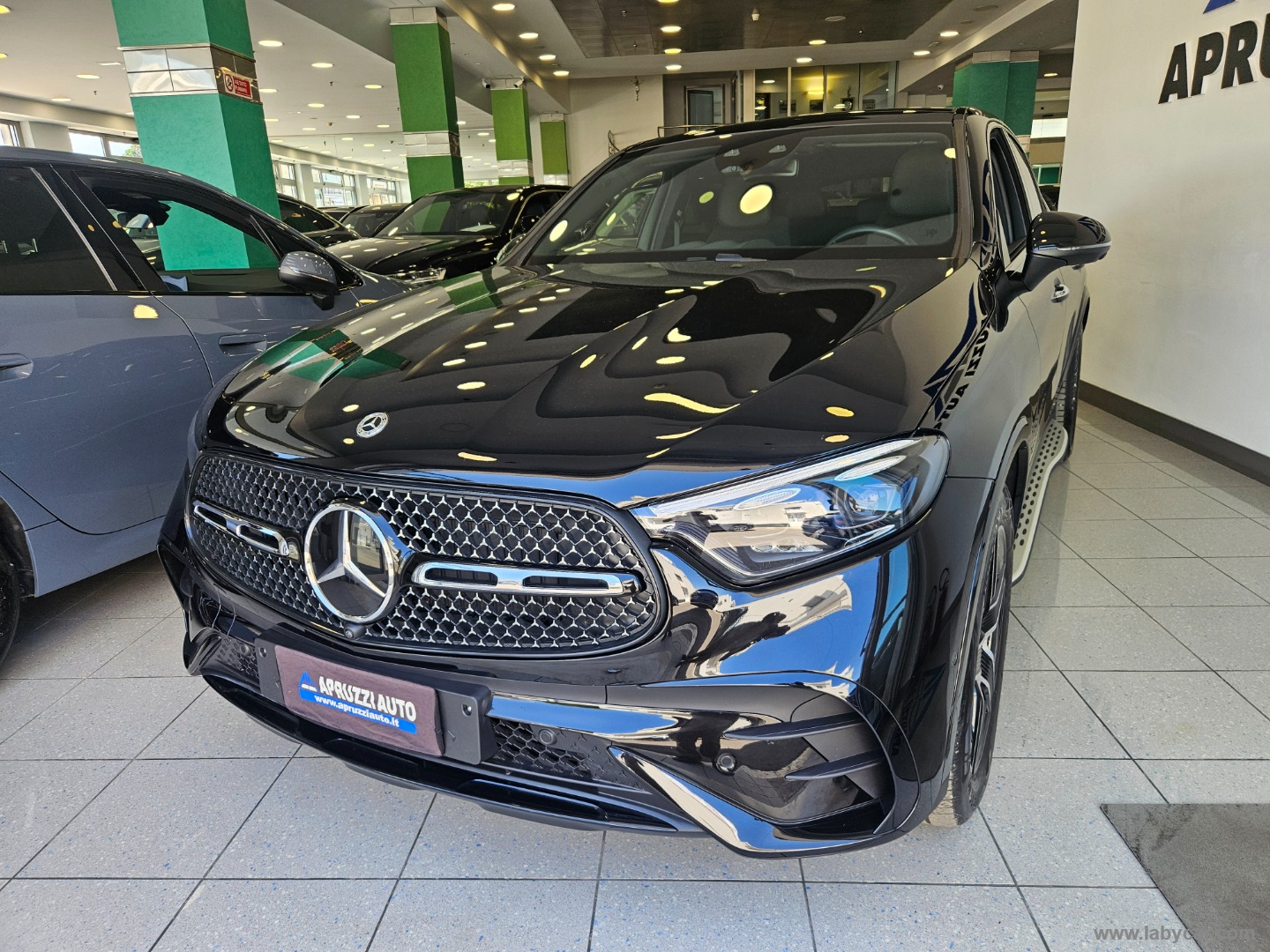 GLC 220 d 4Matic Coupé AMG Line PREMIUM Plus - immagine 3