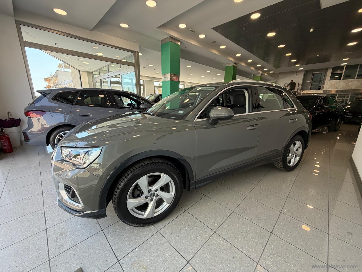 Q3 35 TDI S tronic Business Advanced - immagine 3
