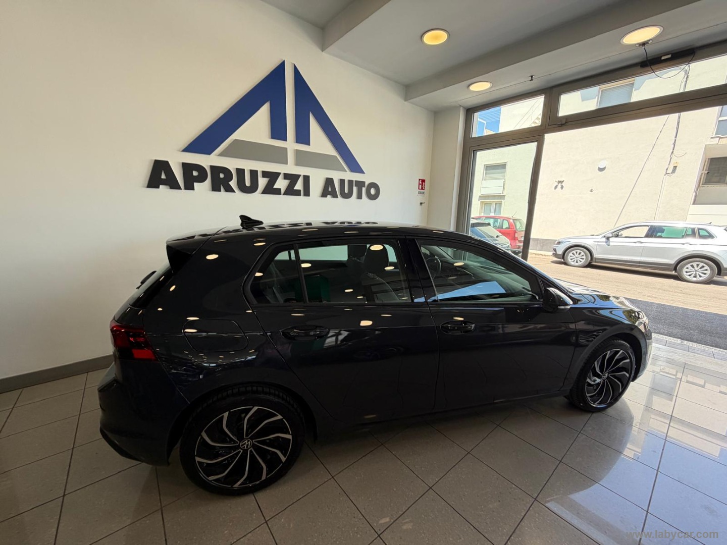 Golf 2.0 TDI DSG SCR Life - immagine 3