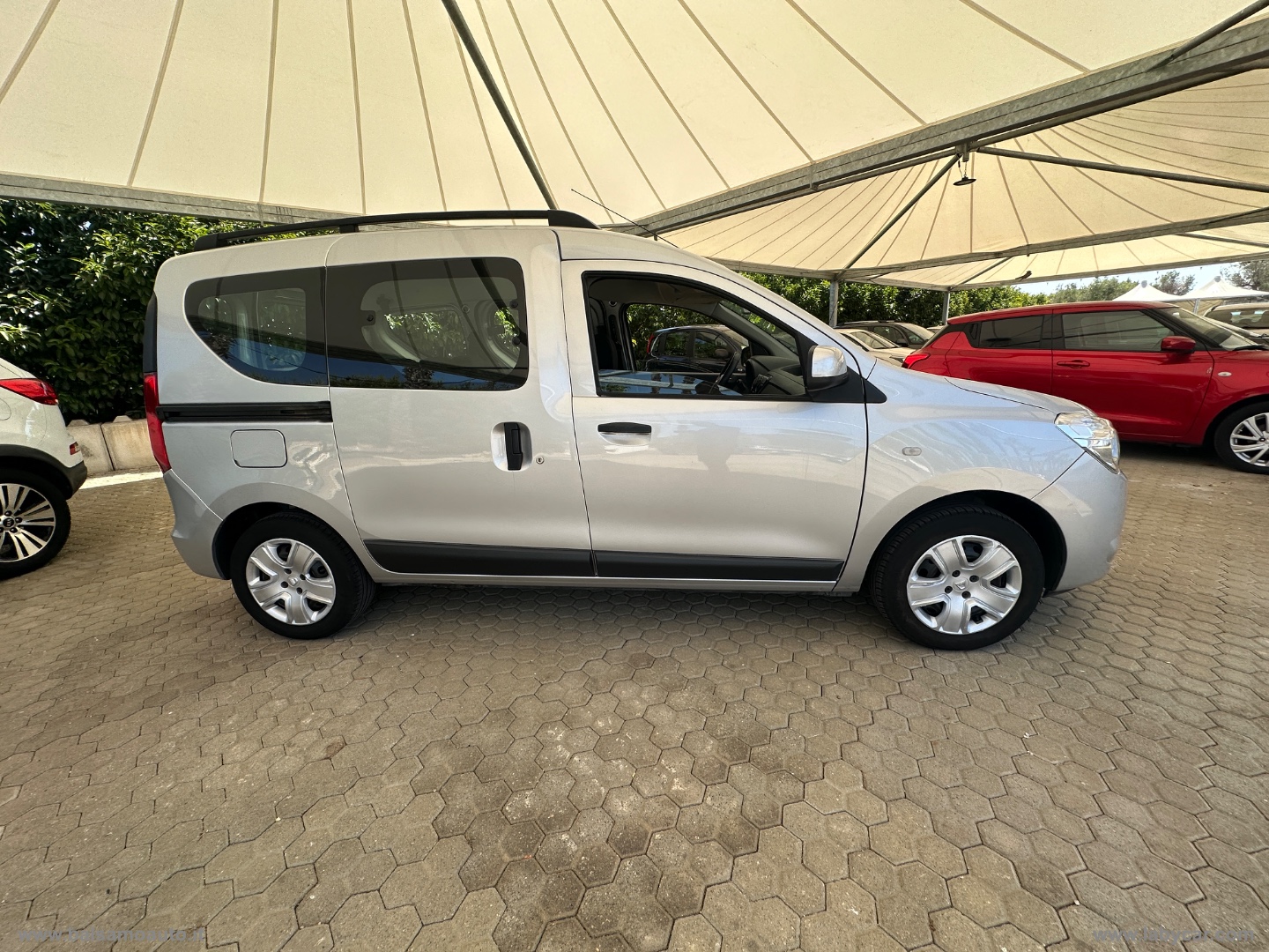 Dokker 1.6 8V 100 CV S&S GPL Essential - immagine 3