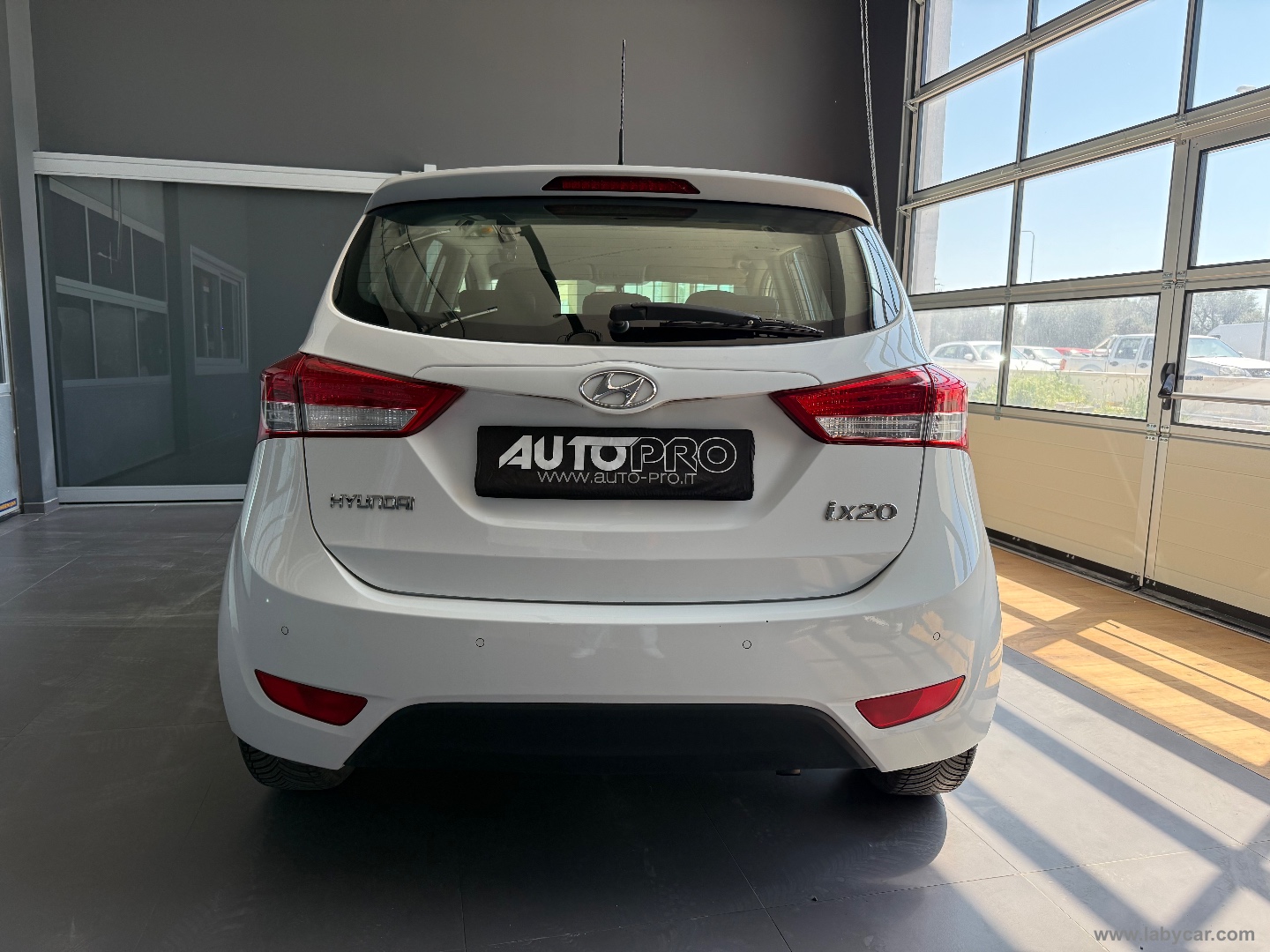 ix20 1.4 90 CV Light - immagine 3