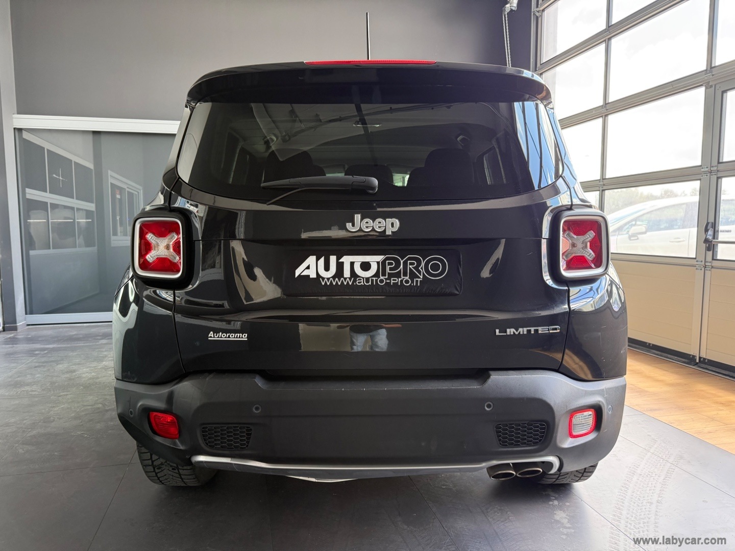 Renegade 1.6 Mjt 120CV Limited - immagine 3