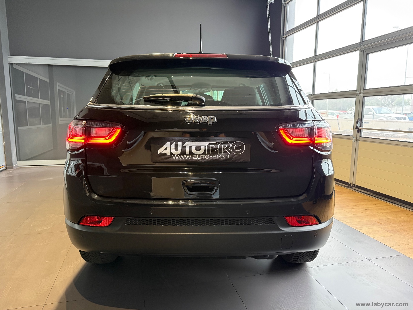 Compass 1.6 Mjt II 2WD Business - immagine 3