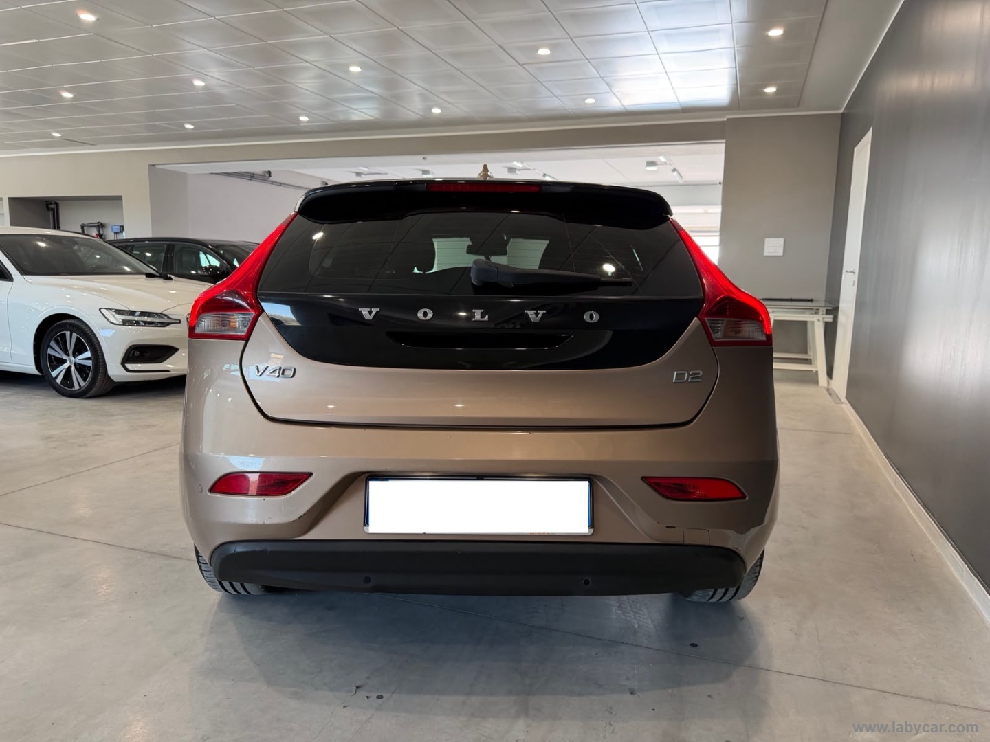 V40 D2 1.6 Powershift Business Edition - immagine 3