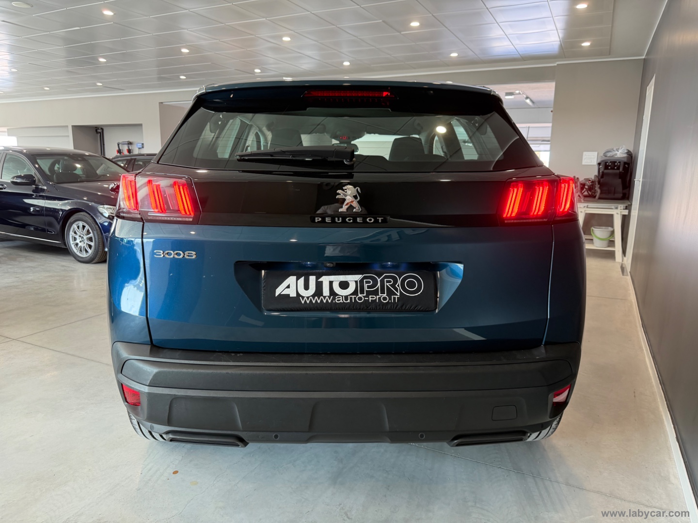 3008 BlueHDi 130 S&S Active Business - immagine 3